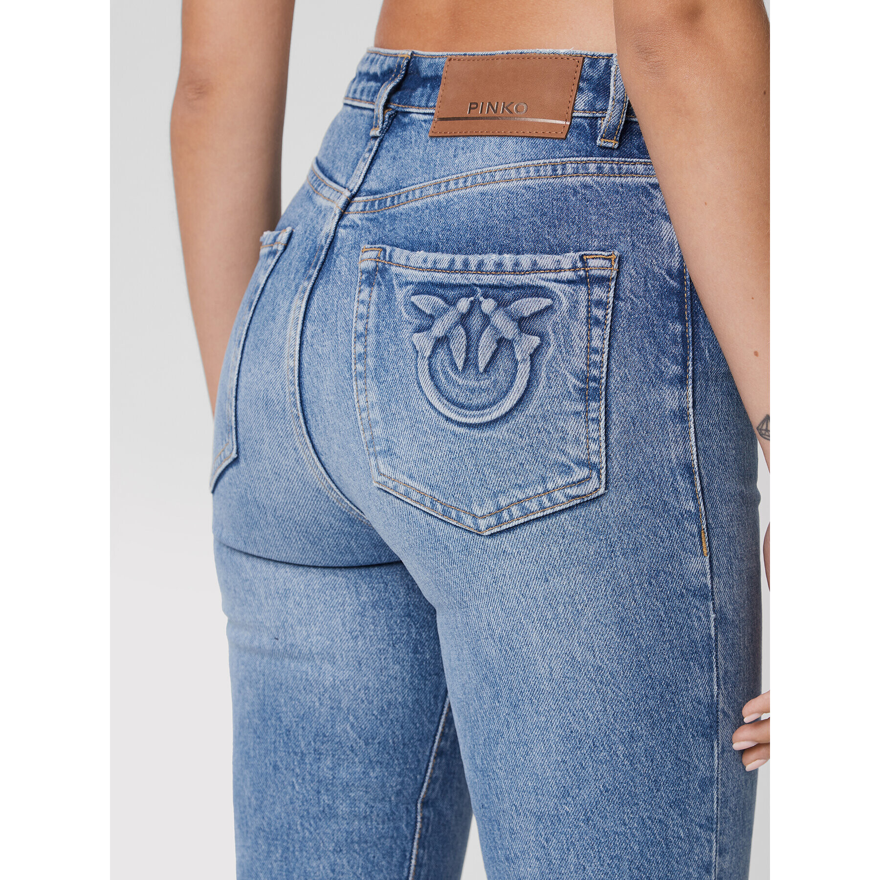 Pinko Jeansy Sissyzip 1J110N A0C4 Modrá Slim Fit - Pepit.cz