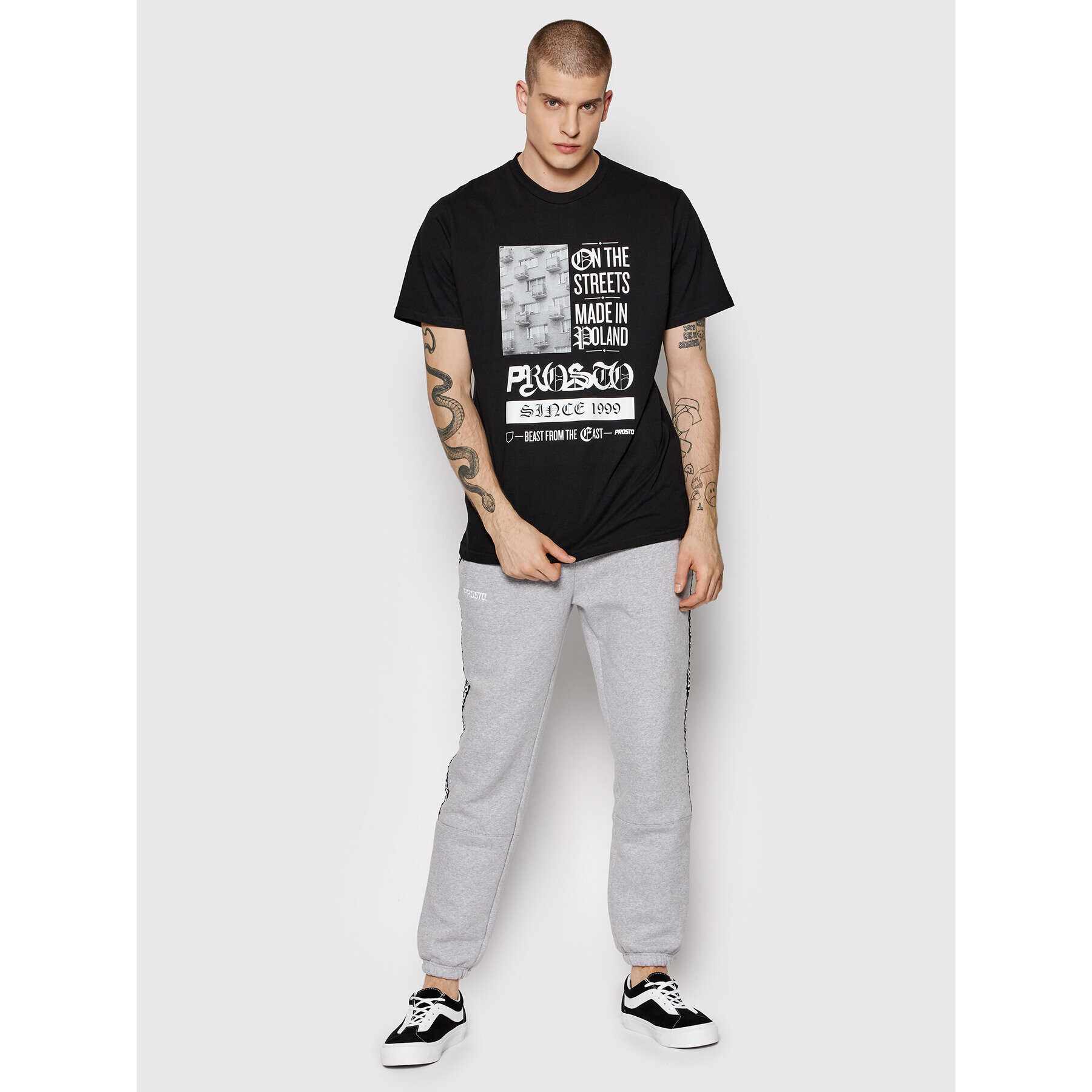 PROSTO. T-Shirt KLASYK Ots Černá Regular Fit - Pepit.cz