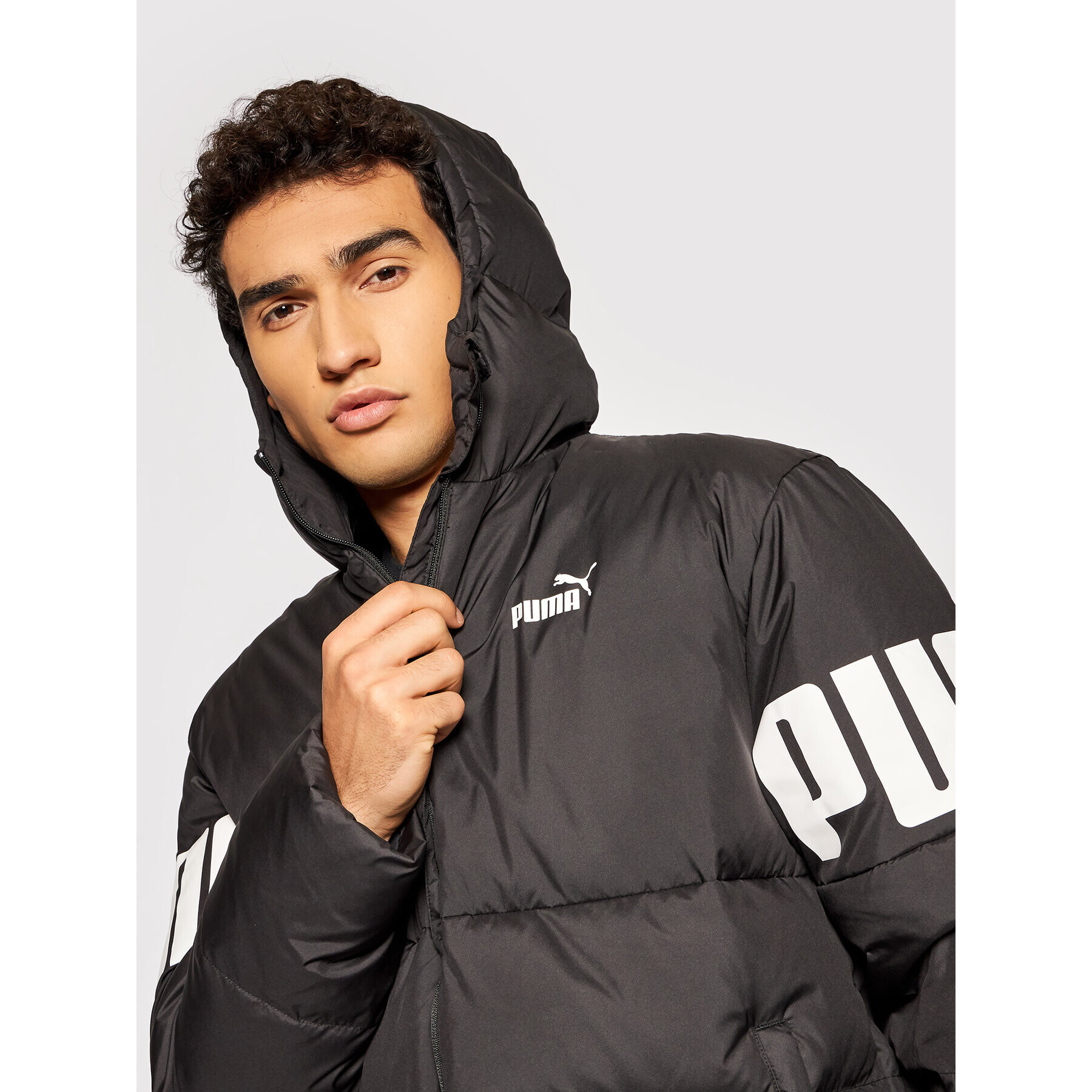 Puma Vatovaná bunda Essentials+ Cb 587692 Černá Regular Fit - Pepit.cz