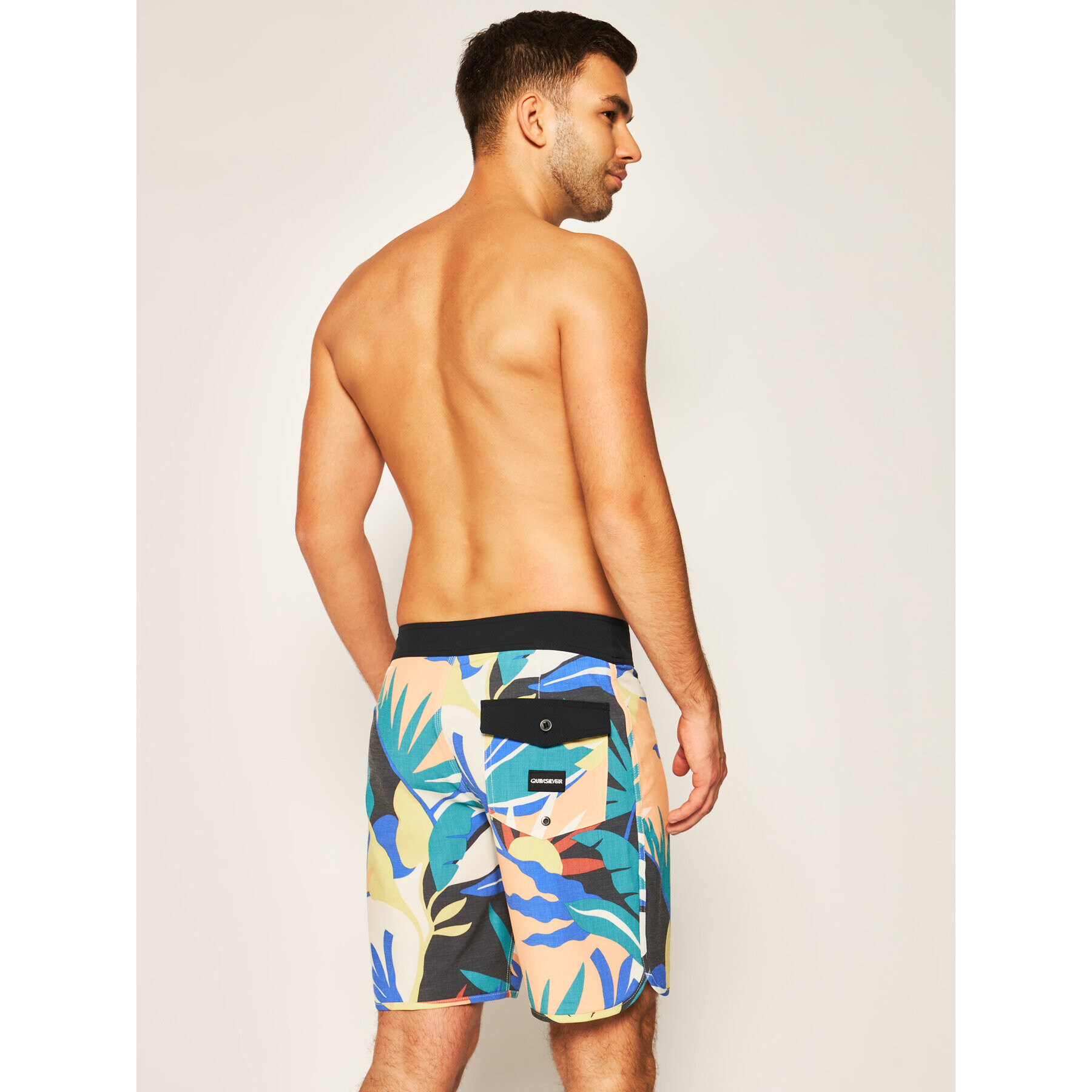 Quiksilver Plavecké šortky Highline Tropical Flow 19 EQYBS04311 Barevná Regular Fit - Pepit.cz