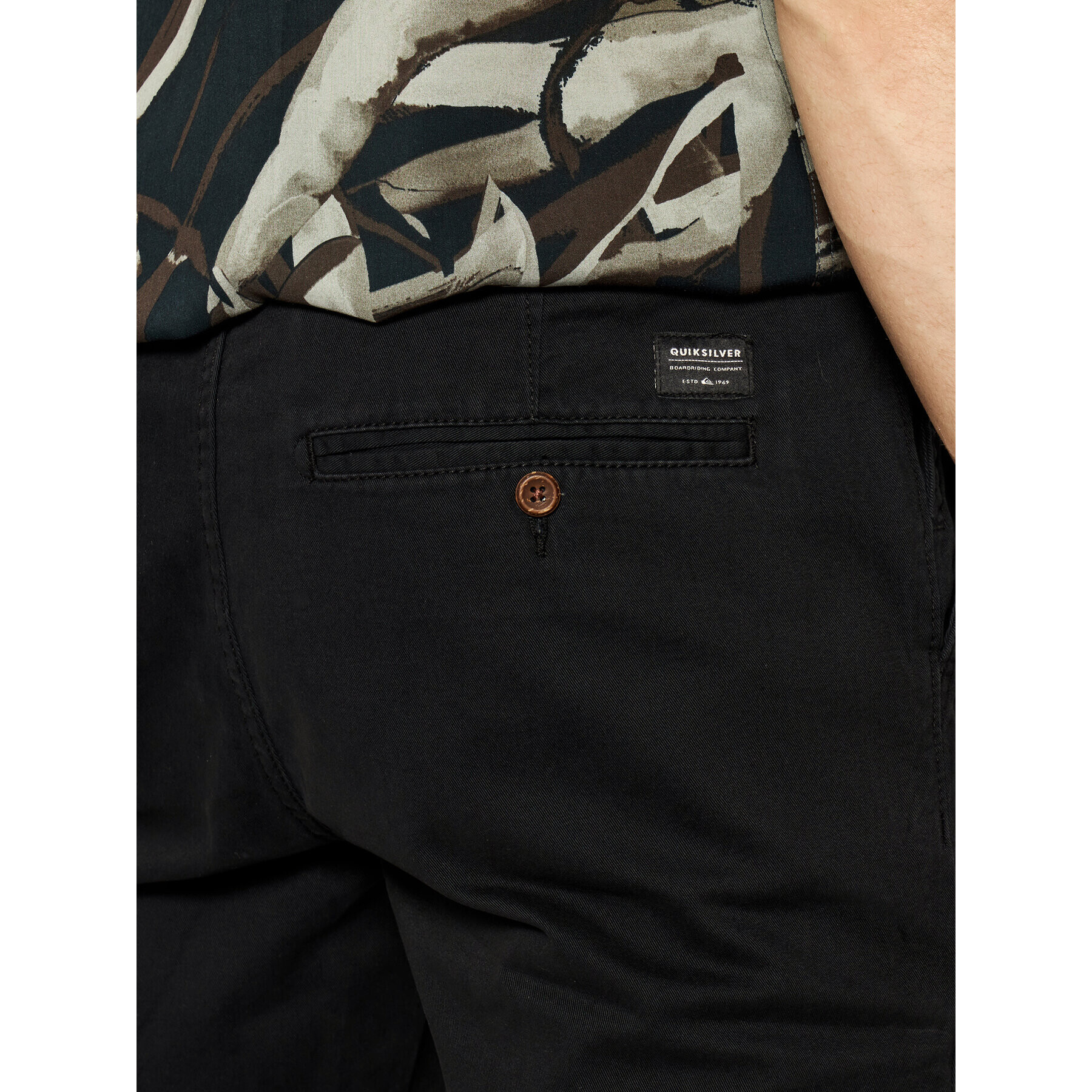 Quiksilver Šortky z materiálu EQYWS03468 Černá Straight Fit - Pepit.cz