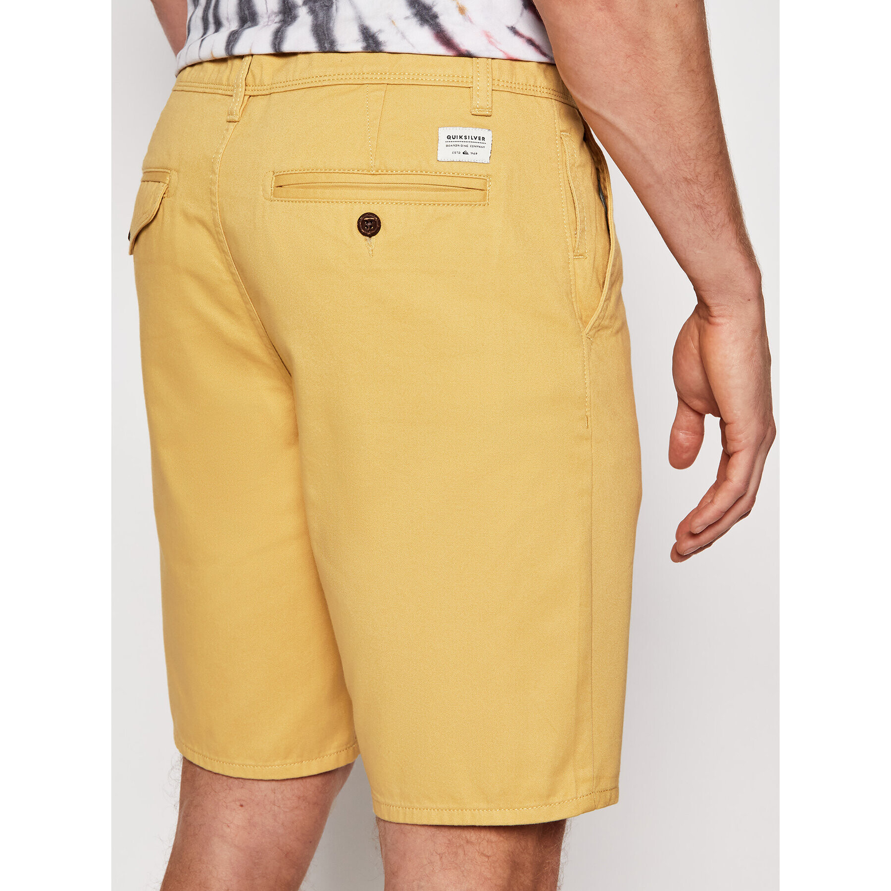 Quiksilver Šortky z materiálu Everyday Chino EQYWS03468 Žlutá Straight Fit - Pepit.cz