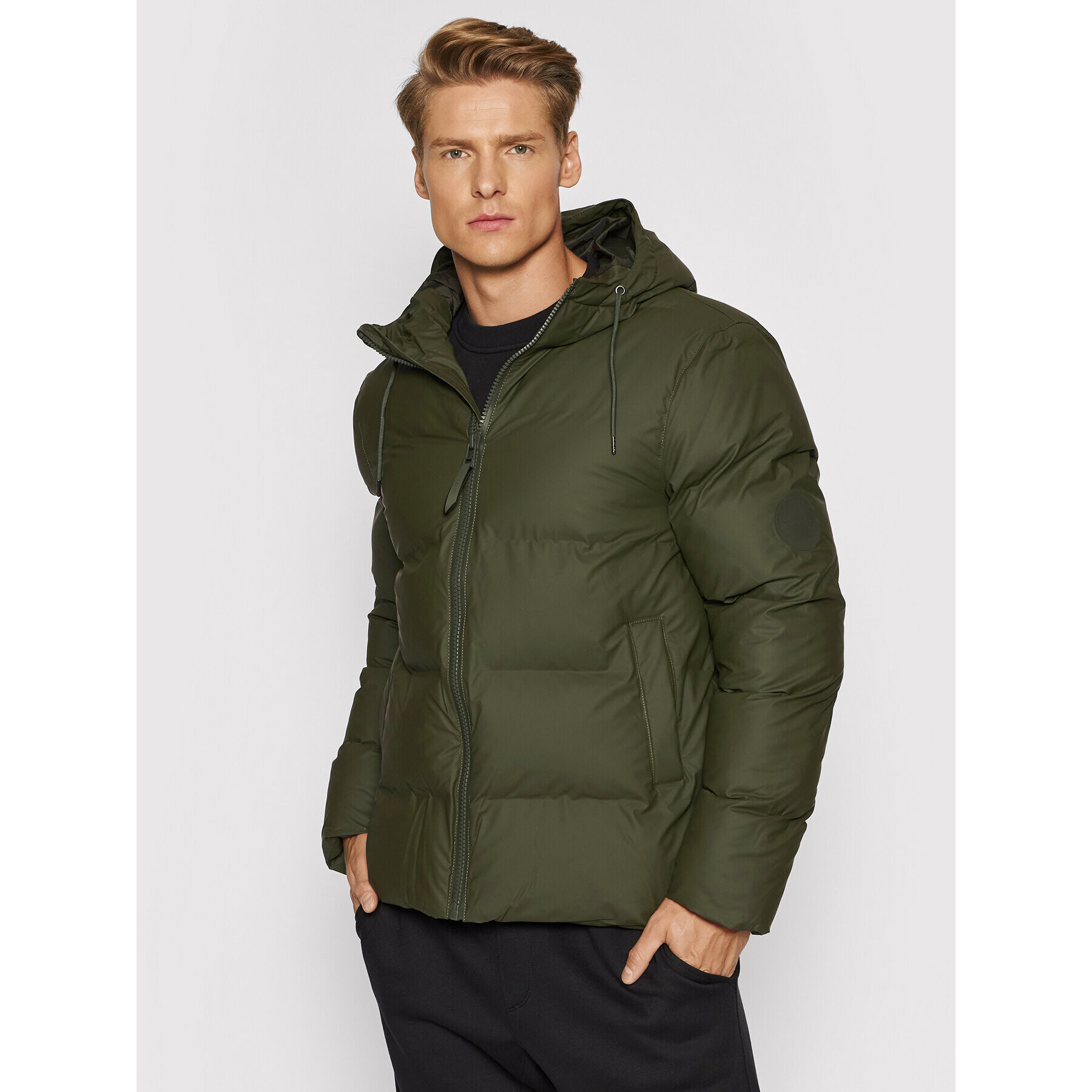 Rains Vatovaná bunda Unisex 1506 Zelená Regular Fit - Pepit.cz