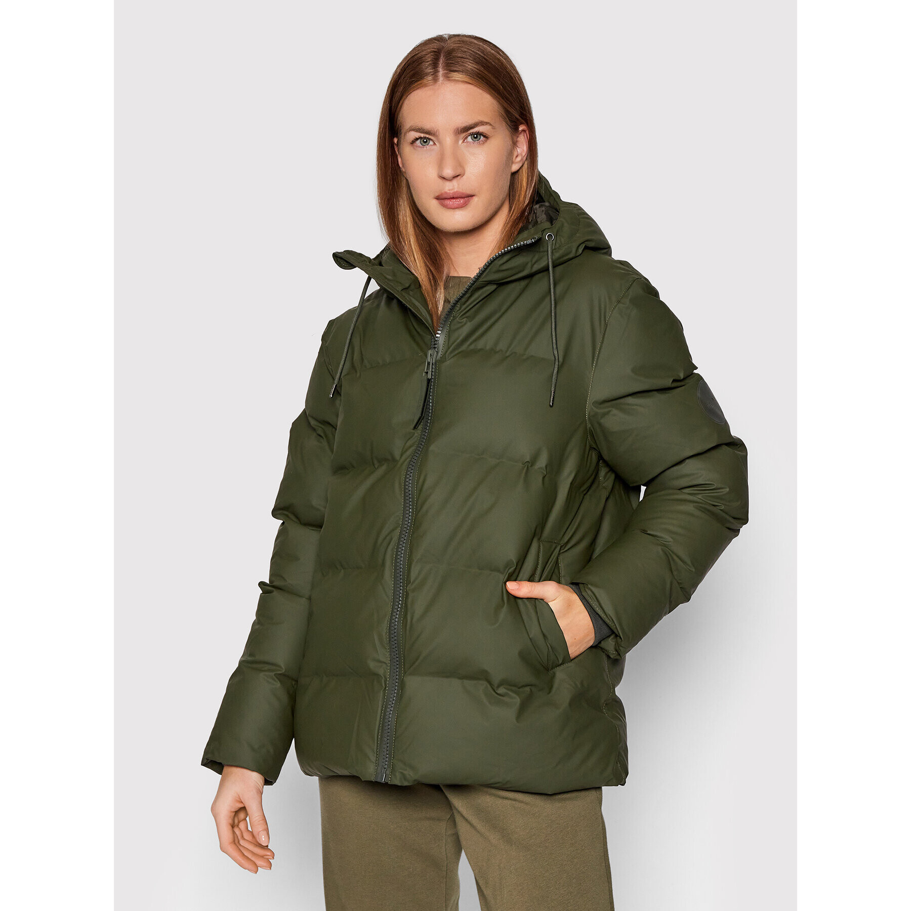 Rains Vatovaná bunda Unisex 1506 Zelená Regular Fit - Pepit.cz