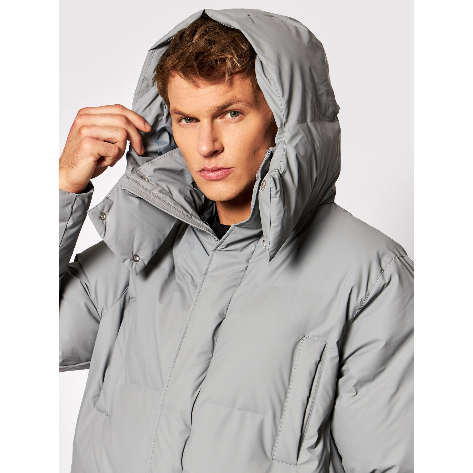 Rains Vatovaná bunda Unisex 1527 Šedá Regular Fit - Pepit.cz