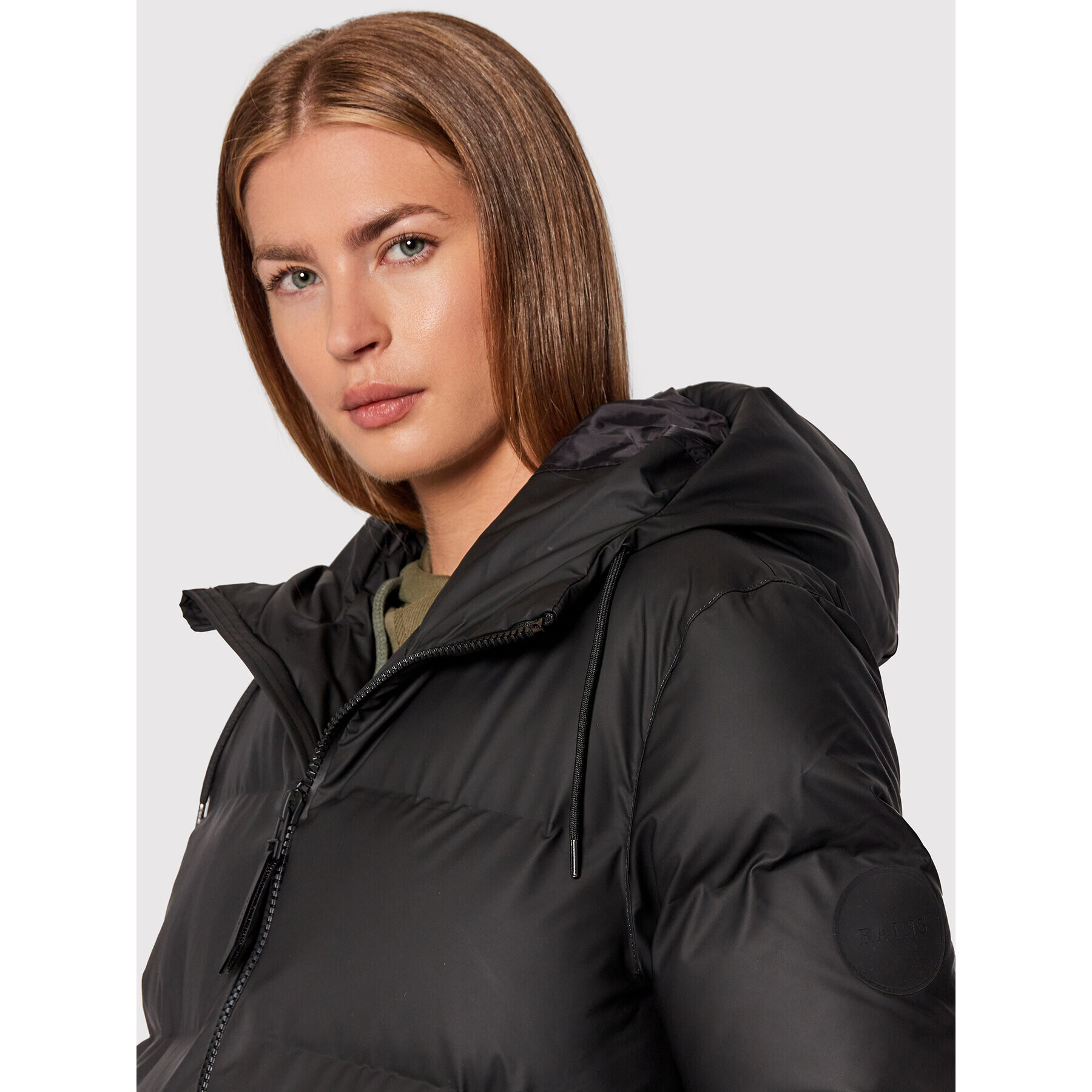 Rains Vatovaná bunda Unisex 1537 Černá Regular Fit - Pepit.cz