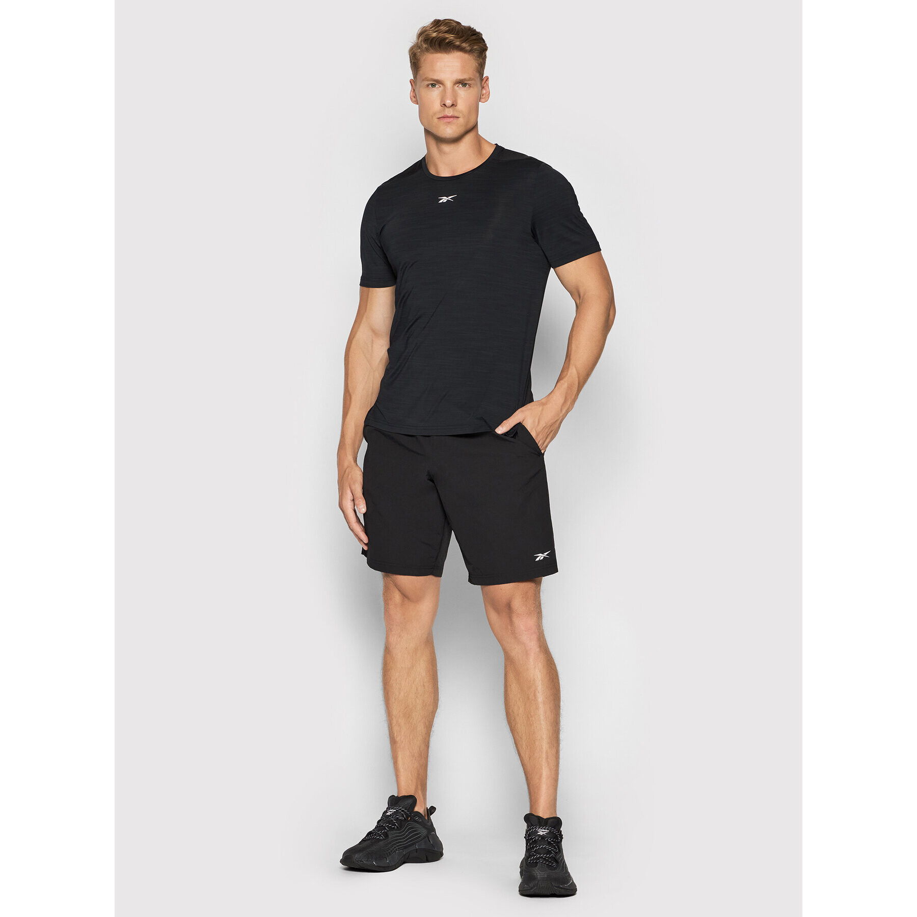 Reebok Funkční tričko Tech Style Activchill Move GT5726 Černá Slim Fit - Pepit.cz