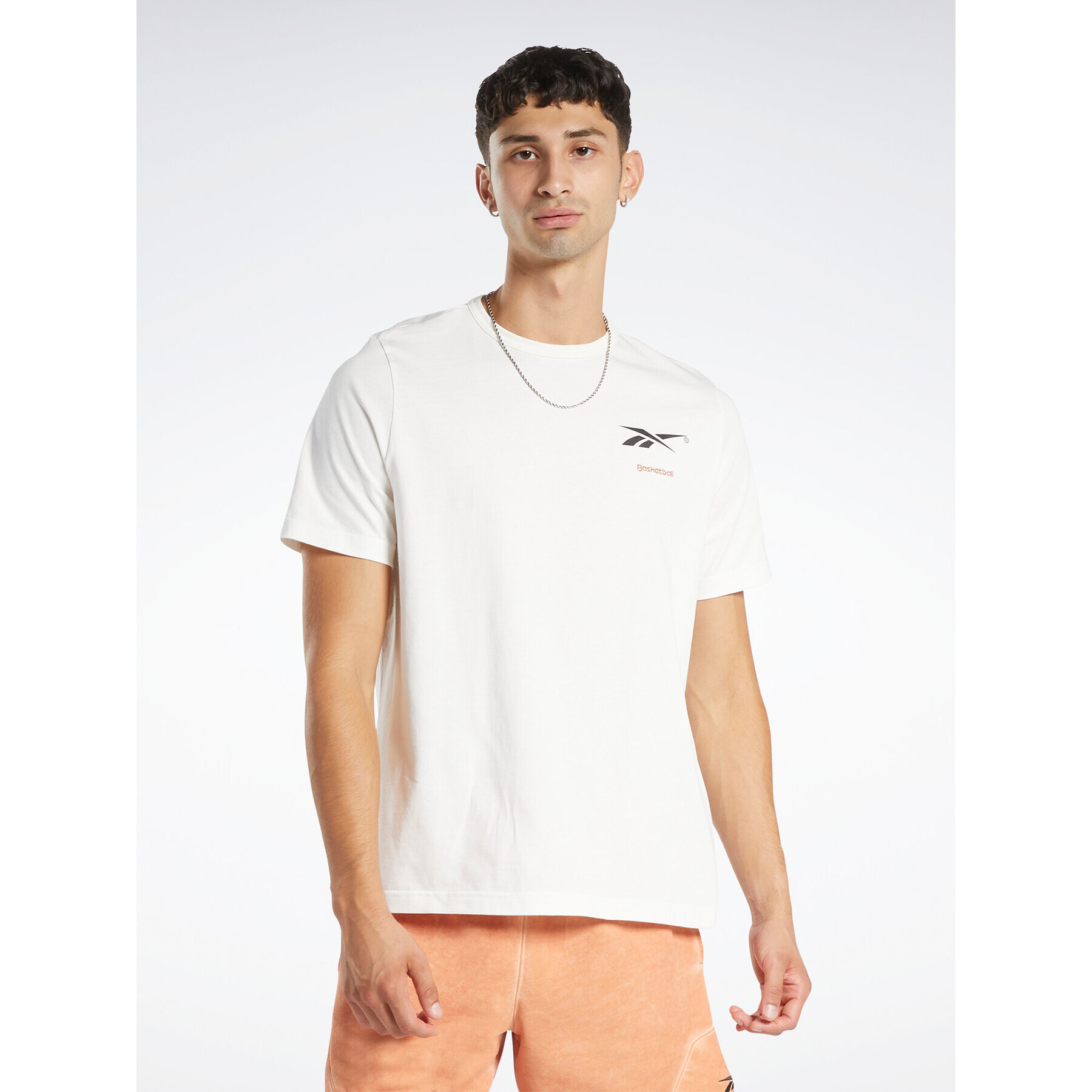 Reebok T-Shirt Basketball Court Top T-Shirt HN5804 Bílá Relaxed Fit - Pepit.cz