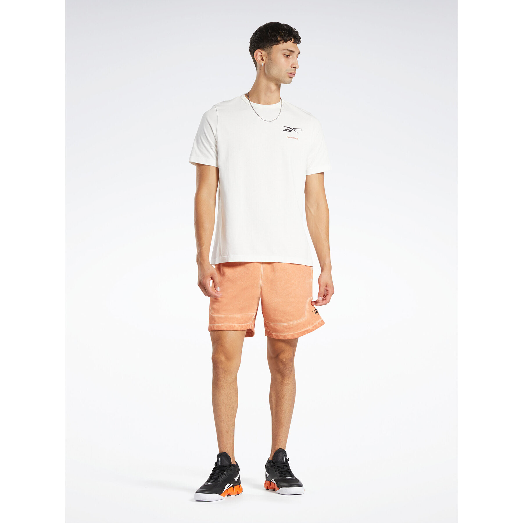 Reebok T-Shirt Basketball Court Top T-Shirt HN5804 Bílá Relaxed Fit - Pepit.cz