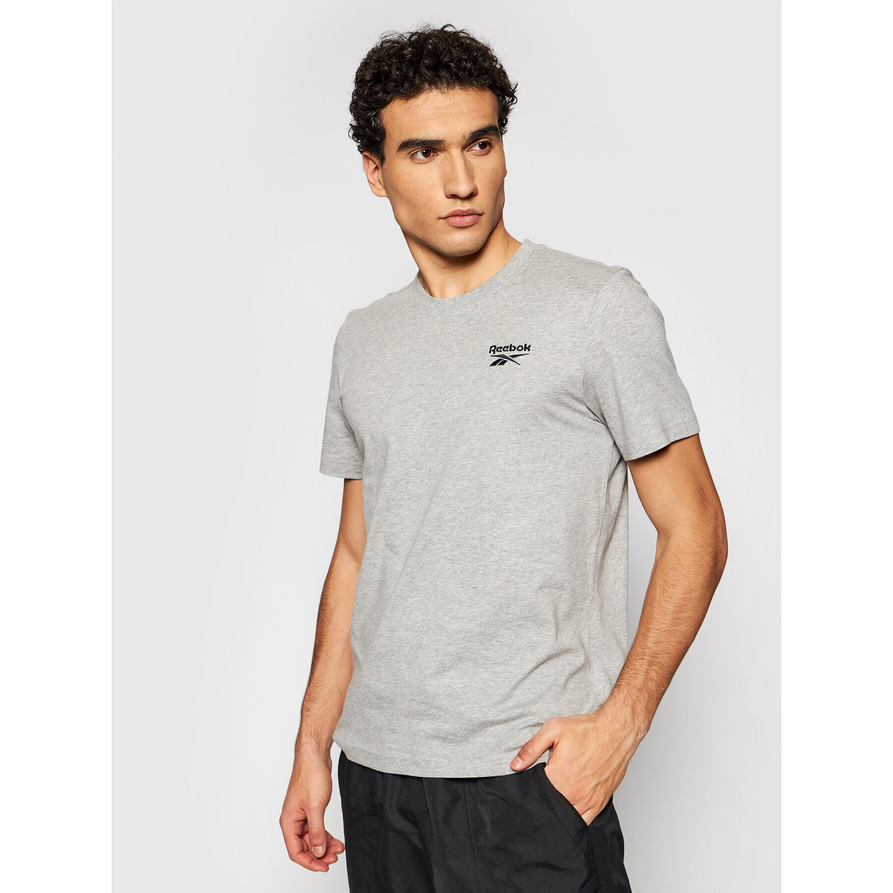 Reebok T-Shirt Classic Identity GJ0640 Šedá Regular Fit - Pepit.cz