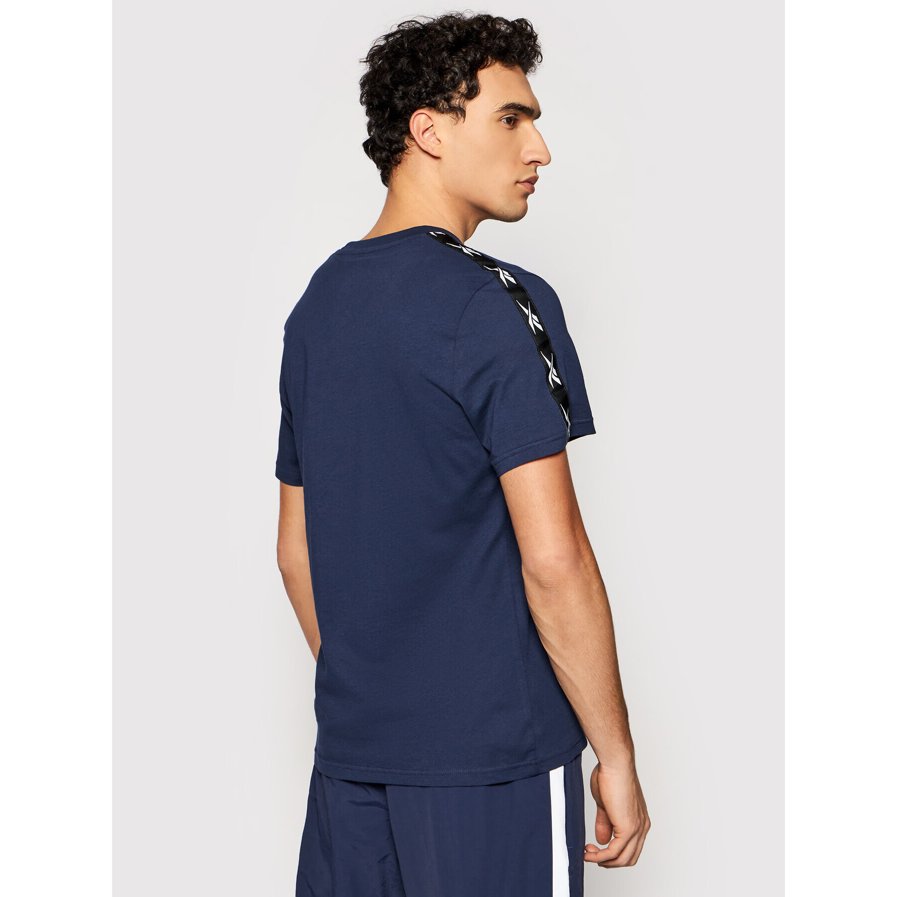 Reebok T-Shirt Training Essentials GU9975 Tmavomodrá Regular Fit - Pepit.cz