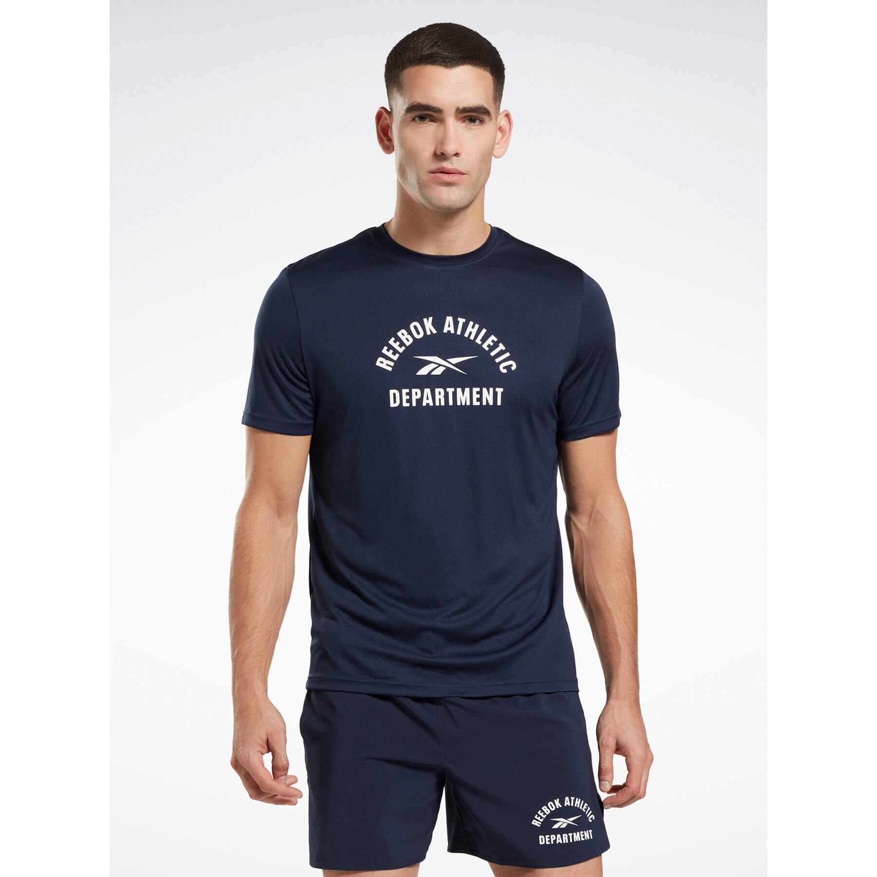 Reebok T-Shirt Training Graphic T-Shirt IC7664 Modrá - Pepit.cz