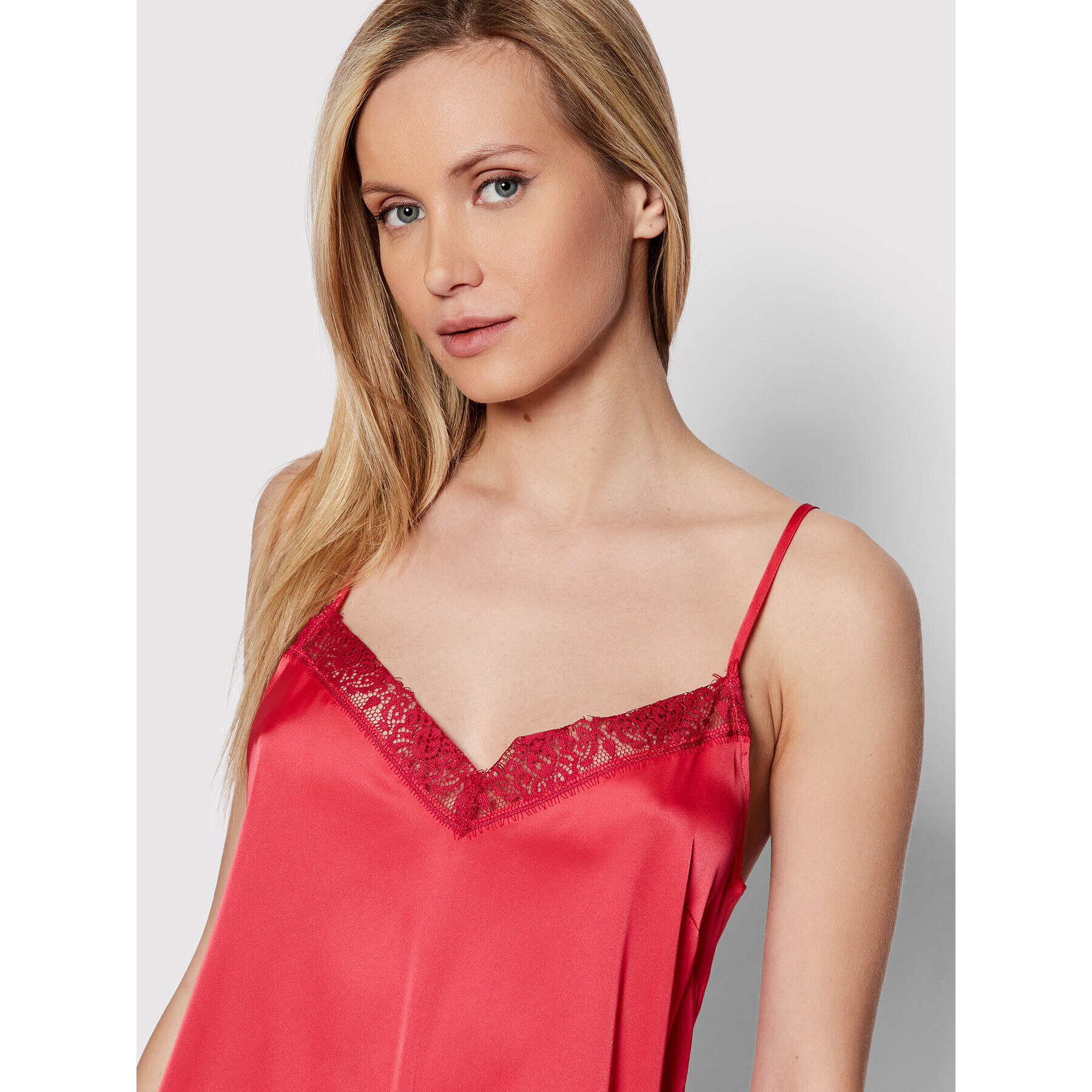 Simone Pérèle Pyžamový top Satin Secrets 23H900 Červená Relaxed Fit - Pepit.cz