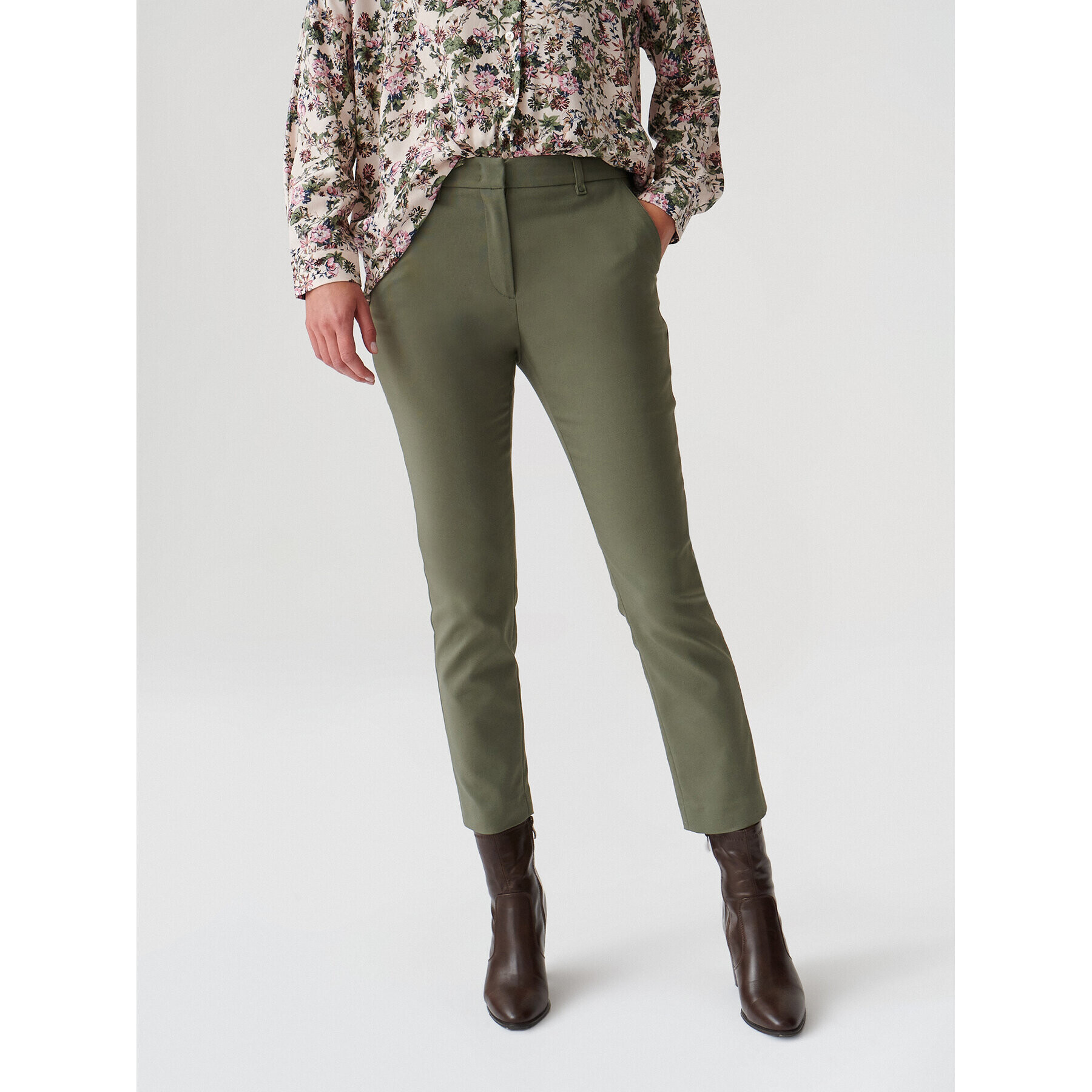 Tatuum Chino kalhoty Filimi T2318.139 Khaki Regular Fit - Pepit.cz