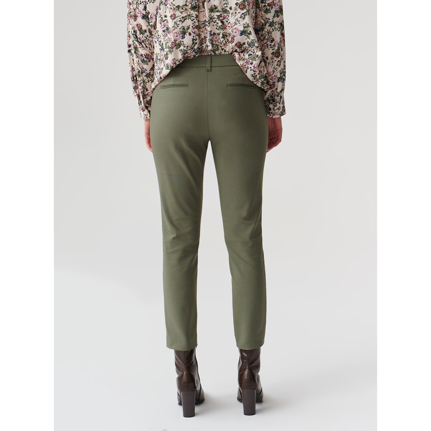 Tatuum Chino kalhoty Filimi T2318.139 Khaki Regular Fit - Pepit.cz