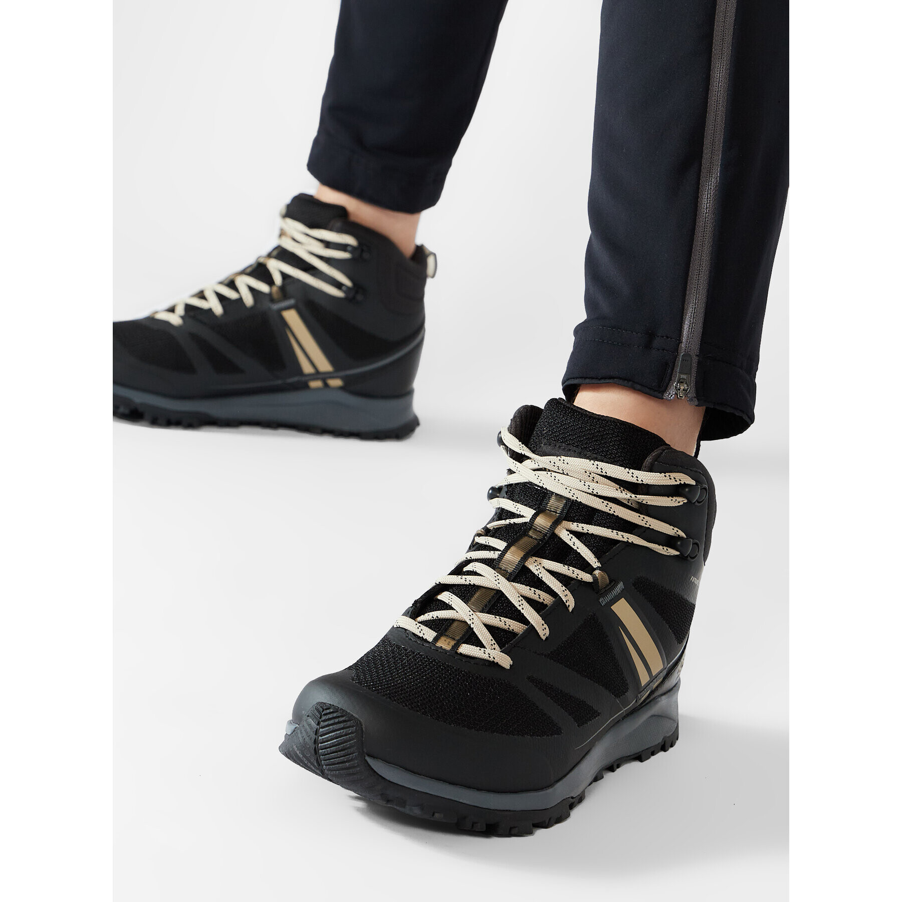 The North Face Trekingová obuv Litewave Mid Futurelight NF0A4PFE34G1 Černá - Pepit.cz