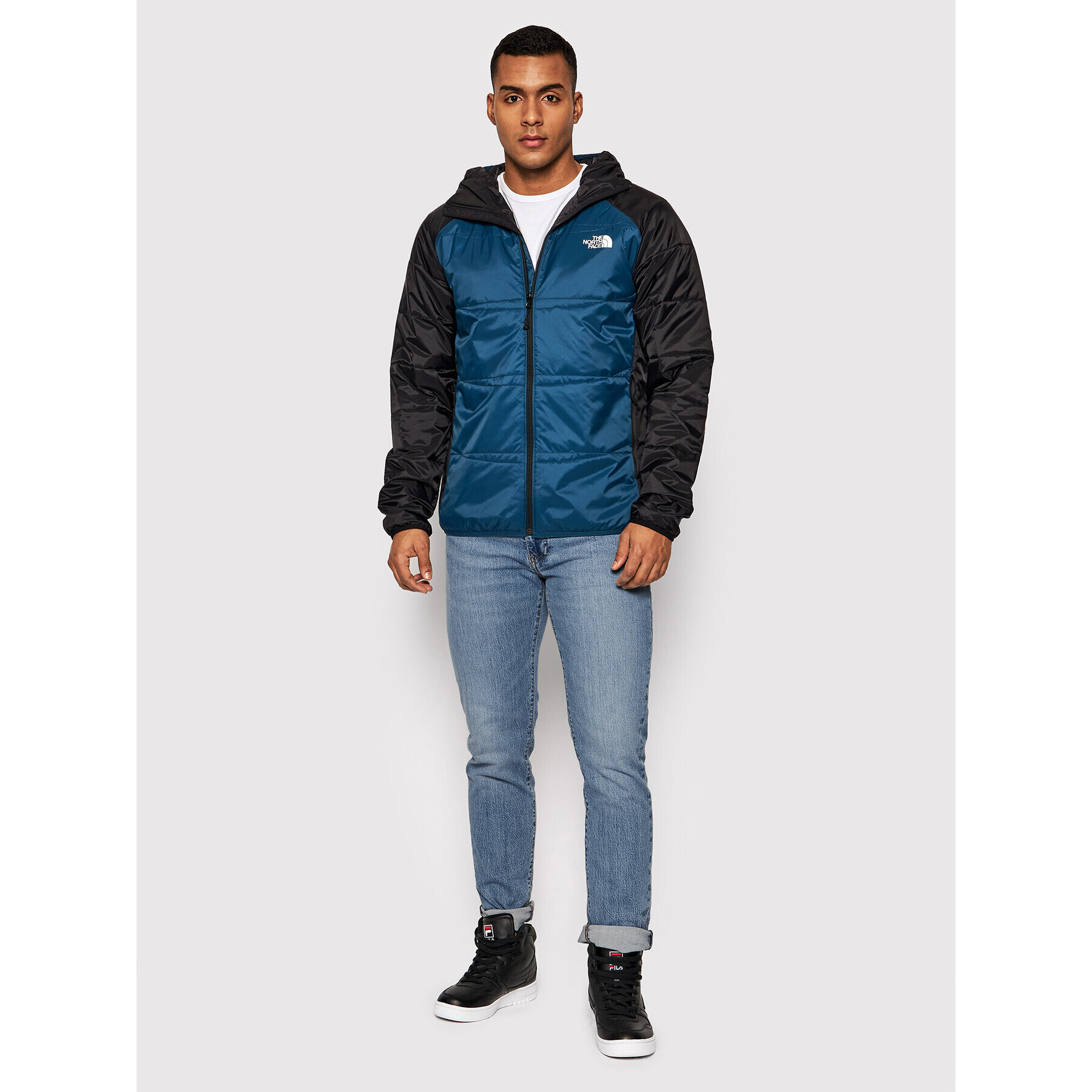 The North Face Vatovaná bunda Quest NF0A5IBR Tmavomodrá Regular Fit - Pepit.cz