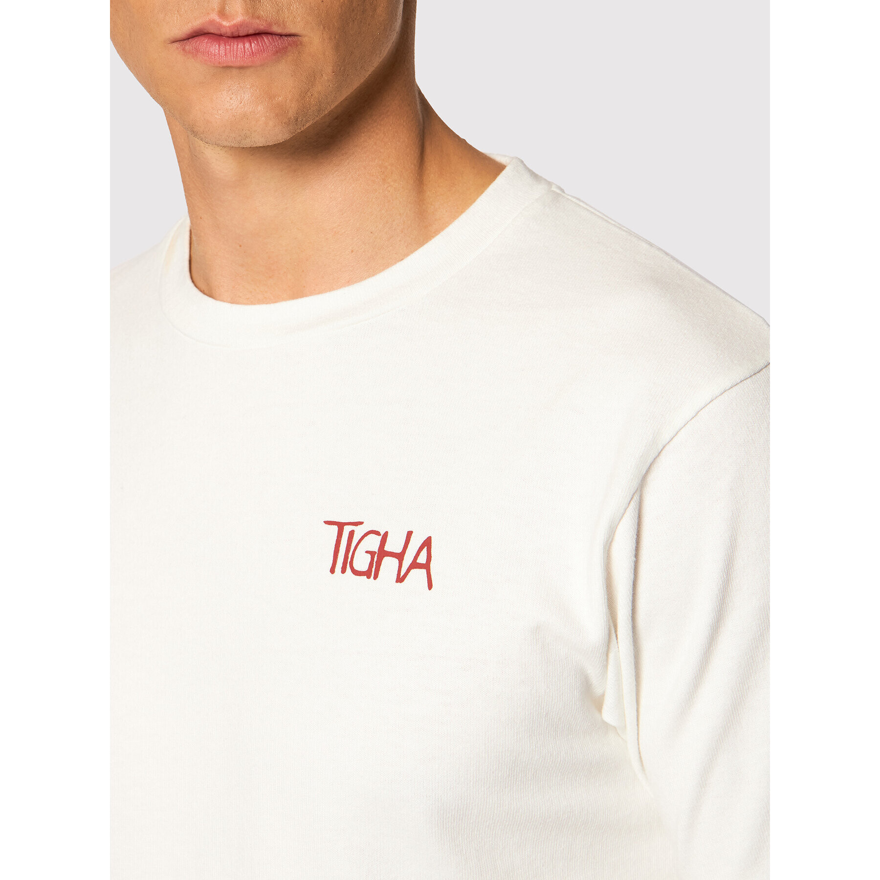 Tigha T-Shirt Tour Line Up Daylen 106239 Bílá Regular Fit - Pepit.cz