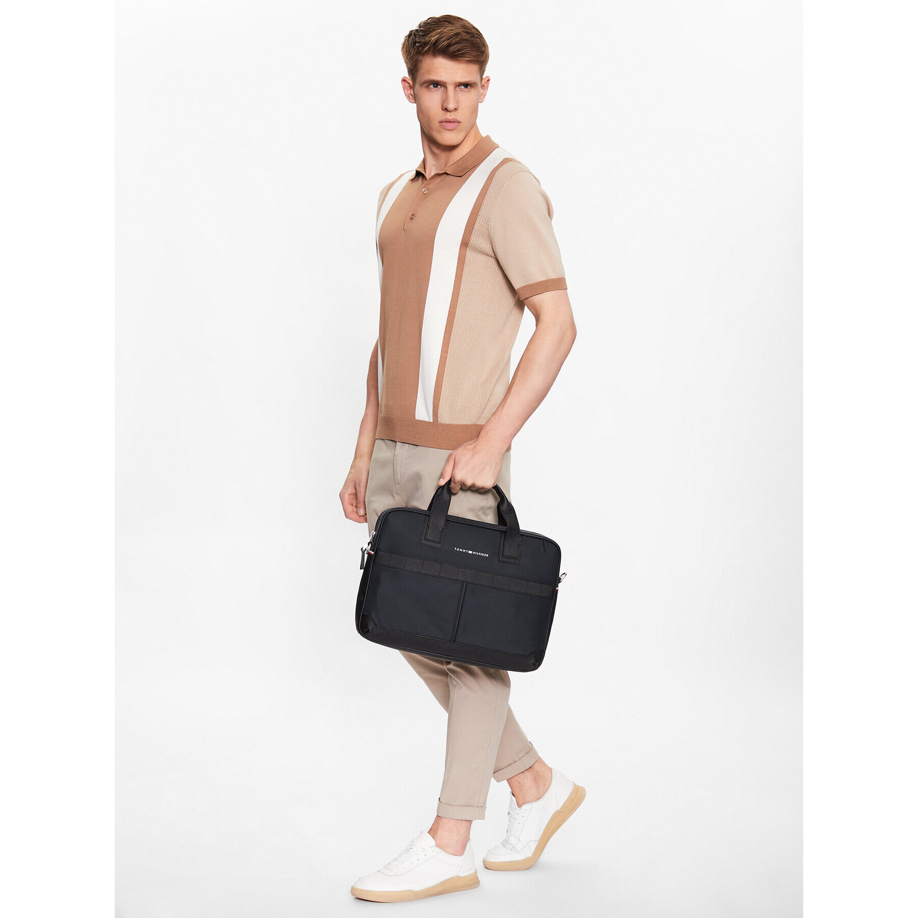 Tommy Hilfiger Brašna na notebook Th Elevated Nylon Computer Bag AM0AM10940 Tmavomodrá - Pepit.cz