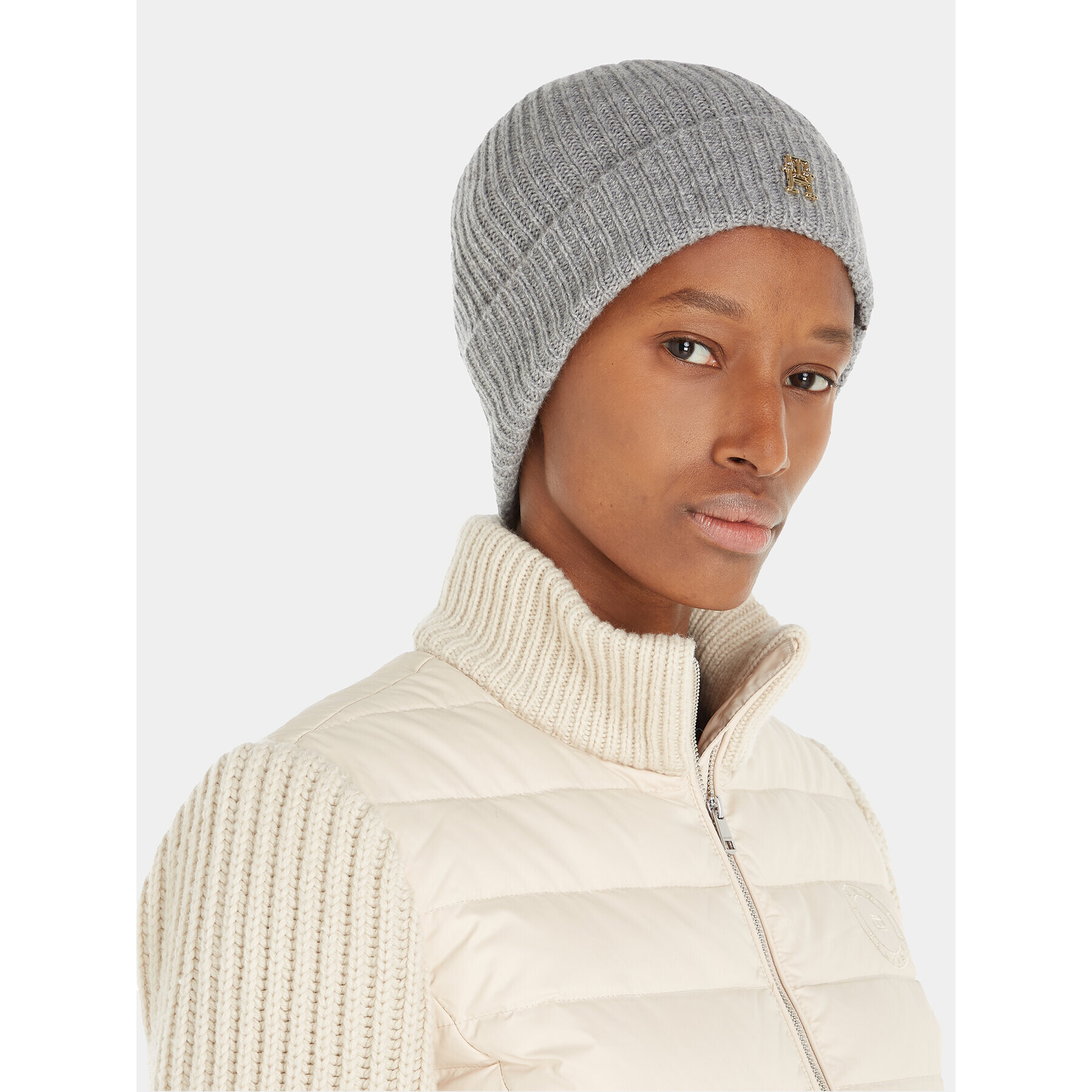 Tommy Hilfiger Čepice Cashmere Chic Beanie AW0AW15321 Šedá - Pepit.cz