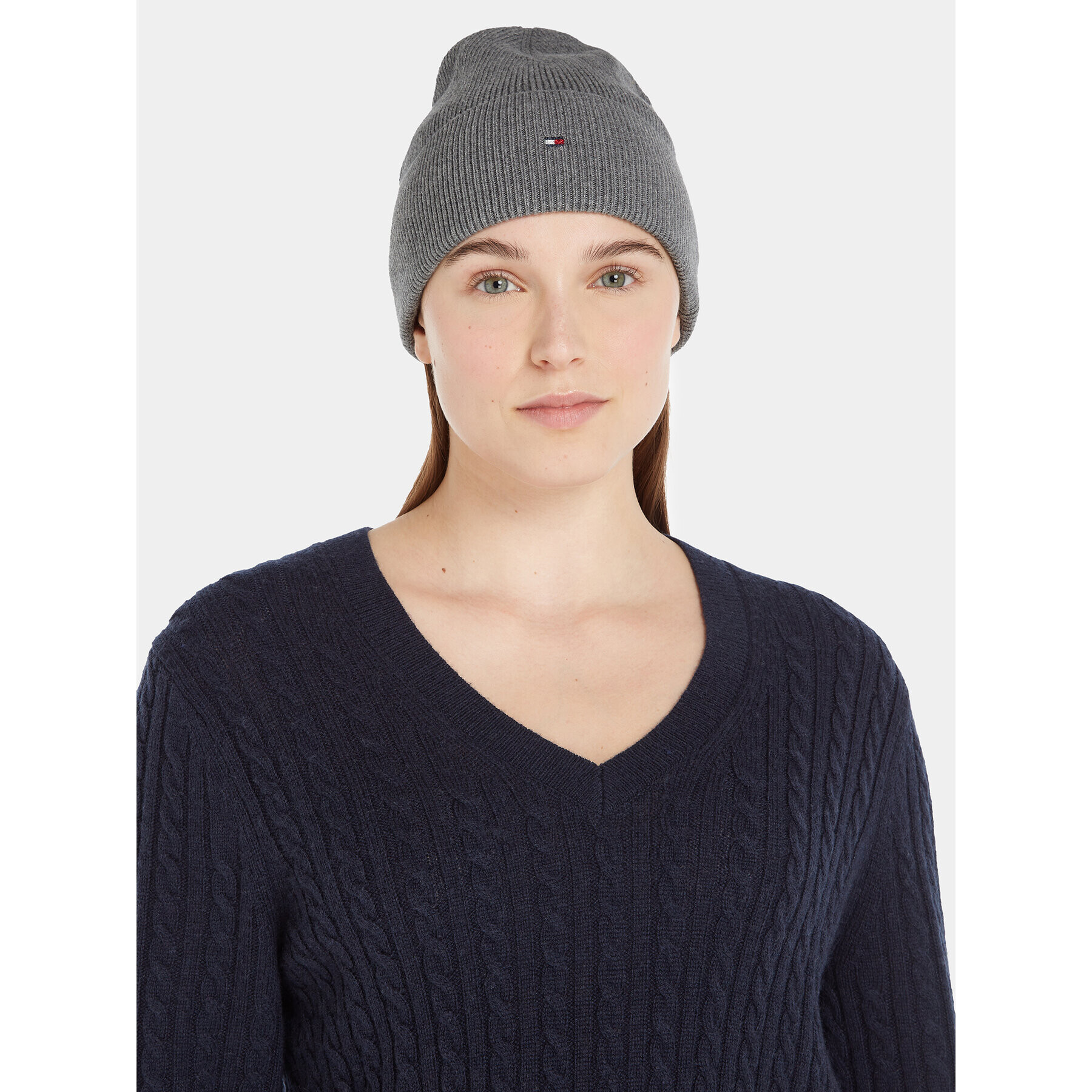 Tommy Hilfiger Čepice Essential Flag Beanie AW0AW15309 Šedá - Pepit.cz