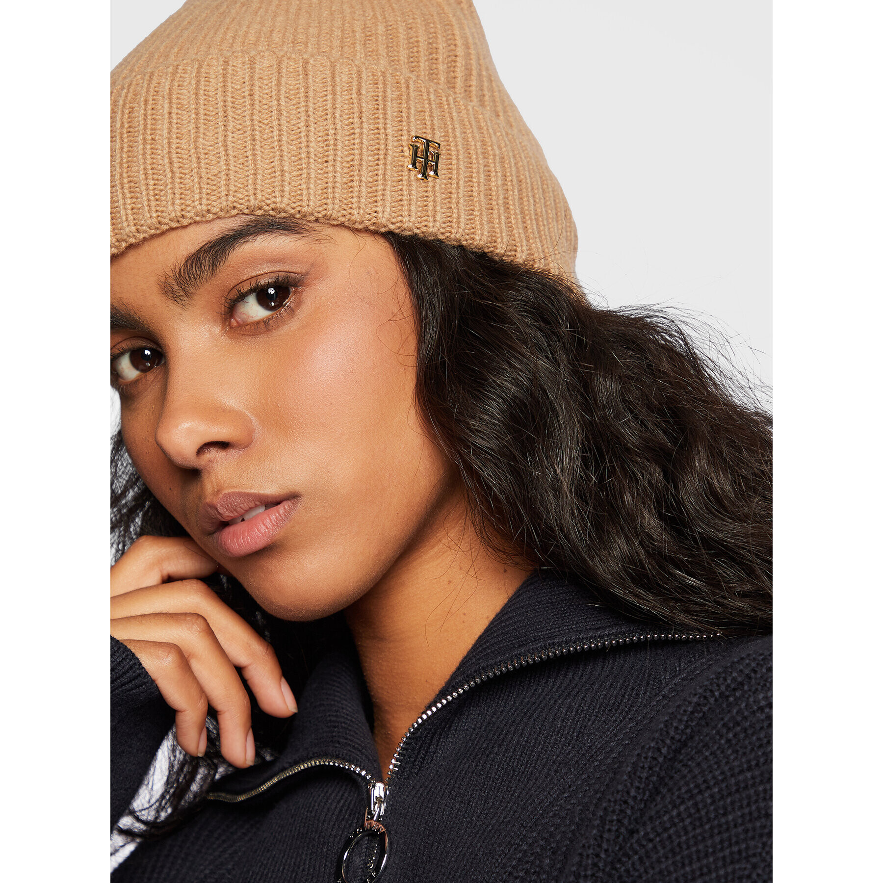 Tommy Hilfiger Čepice Luxe Cashmere Beanie AW0AW13770 Hnědá - Pepit.cz