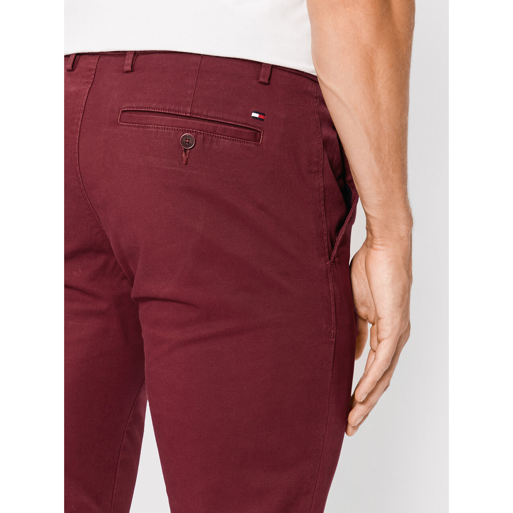 Tommy Hilfiger Chino kalhoty Bleecker MW0MW26619 Bordó Slim Fit - Pepit.cz