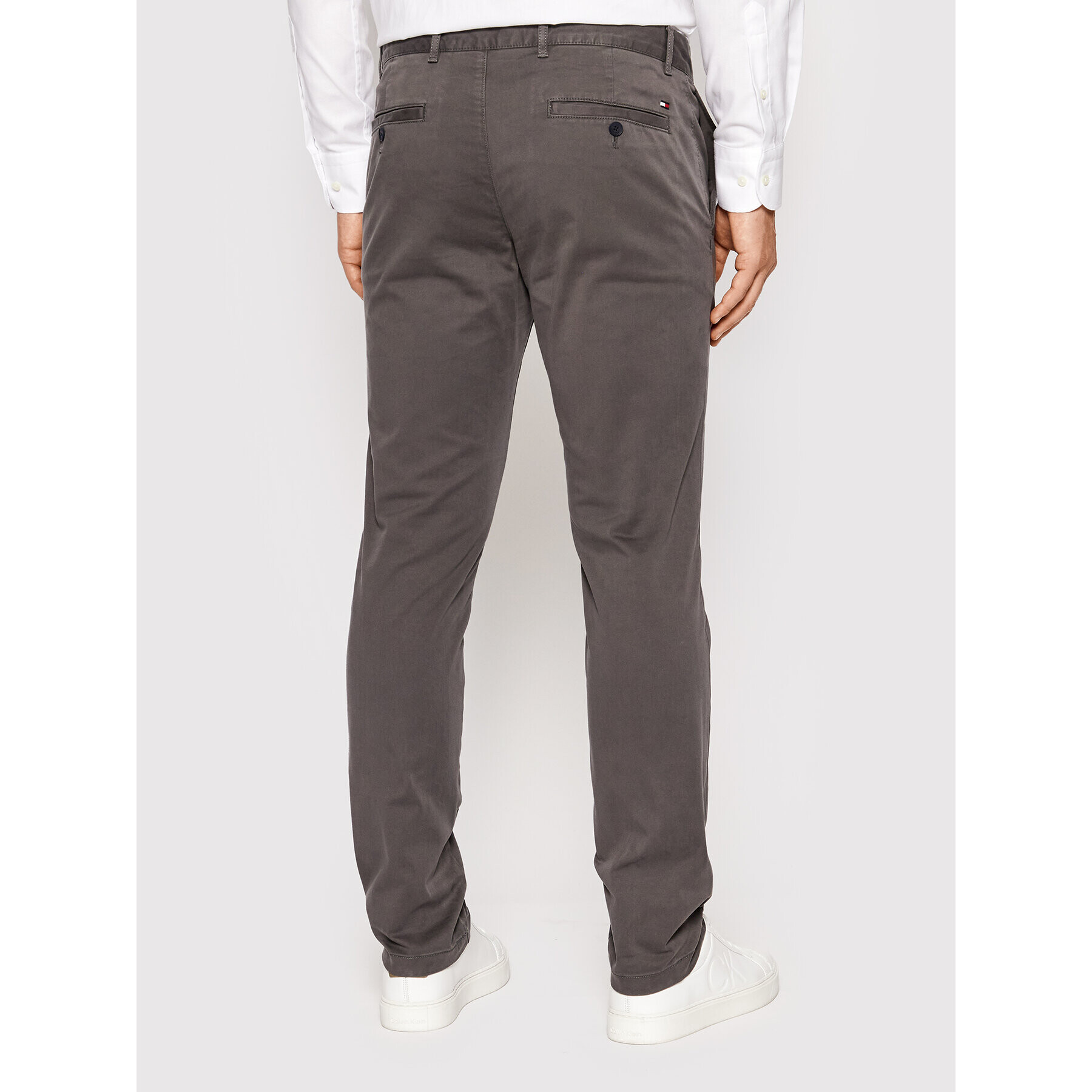 Tommy Hilfiger Chino kalhoty Core Bleecker MW0MW20968 Šedá Slim Fit - Pepit.cz