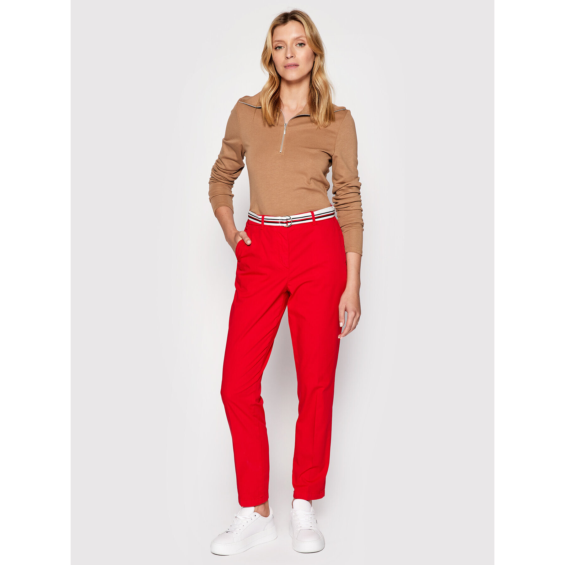 Tommy Hilfiger Chino kalhoty Hailey WW0WW34703 Červená Slim Fit - Pepit.cz