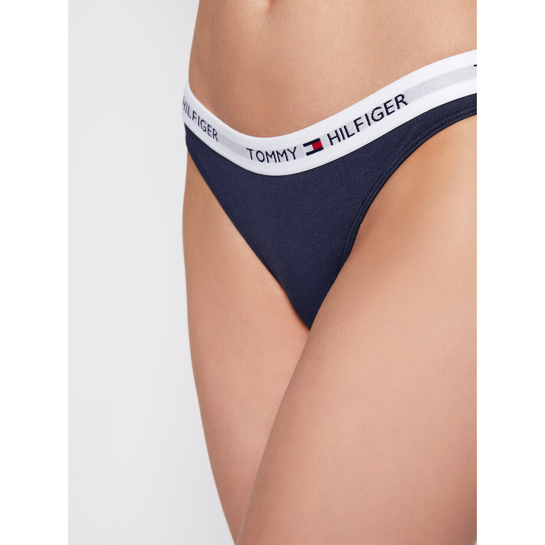 Tommy Hilfiger Kalhotky string Thong 1387906069 Tmavomodrá - Pepit.cz