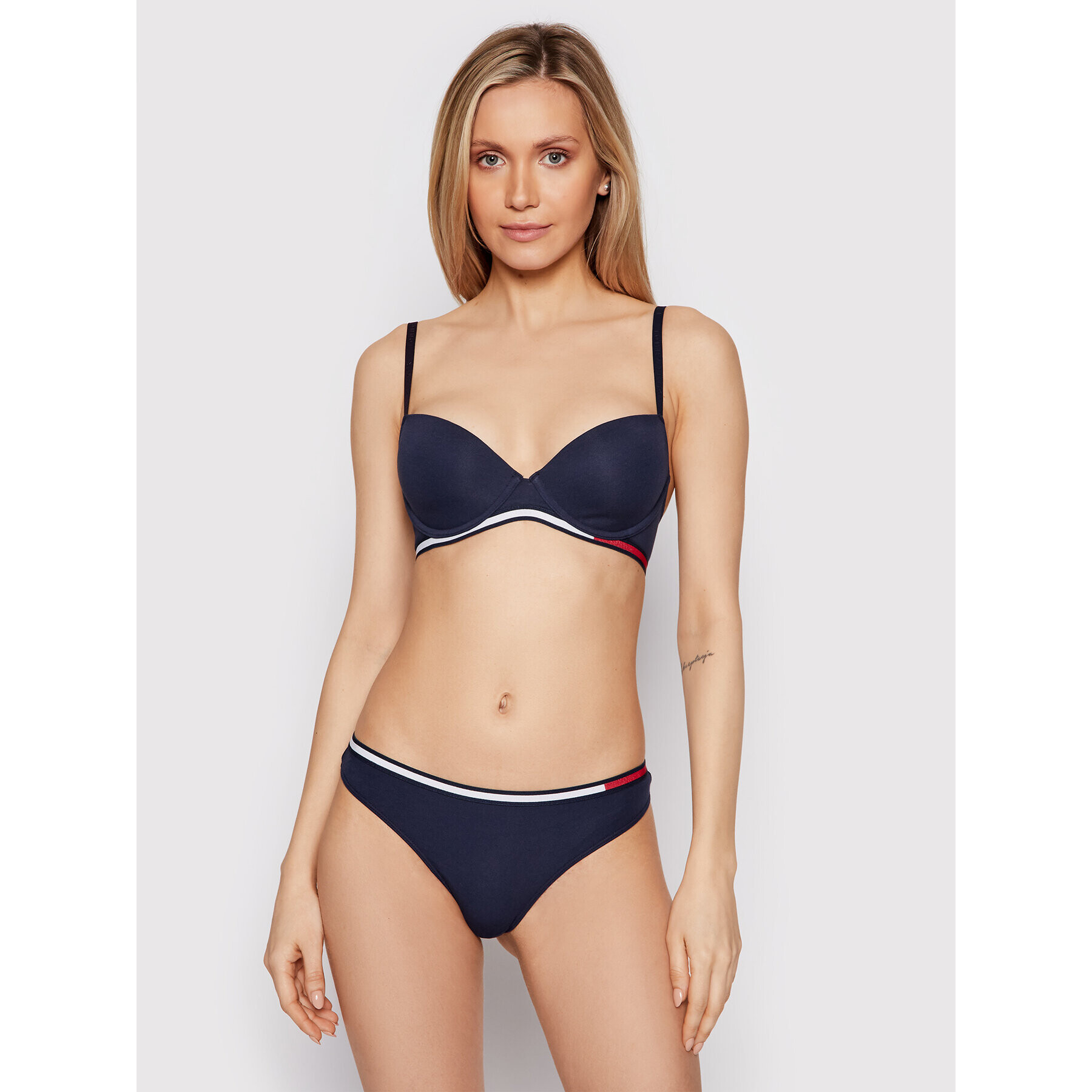 Tommy Hilfiger Kalhotky string Thong UW0UW01548 Tmavomodrá - Pepit.cz