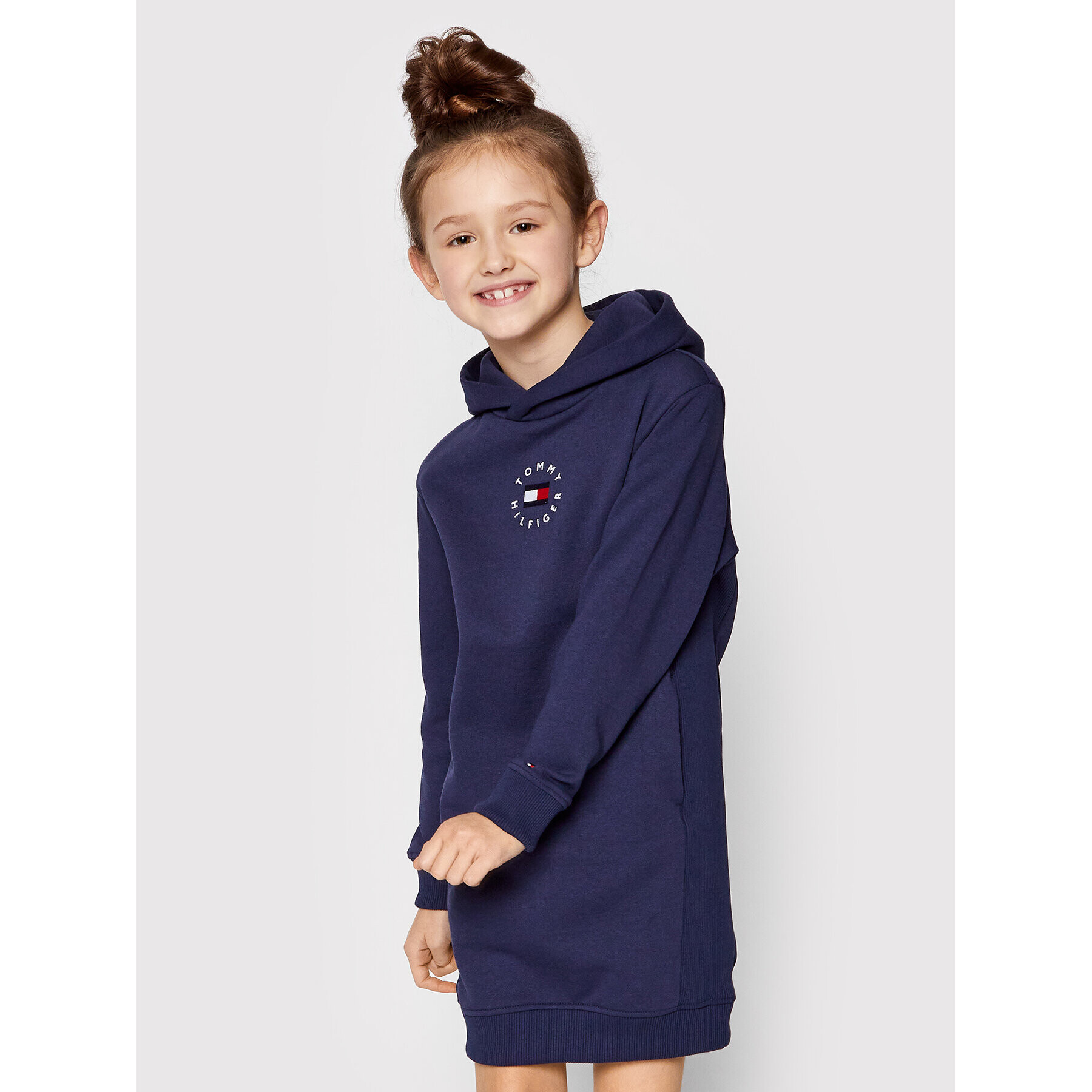 Tommy Hilfiger Každodenní šaty Heritage Badge KG0KG06197 M Tmavomodrá Regular Fit - Pepit.cz