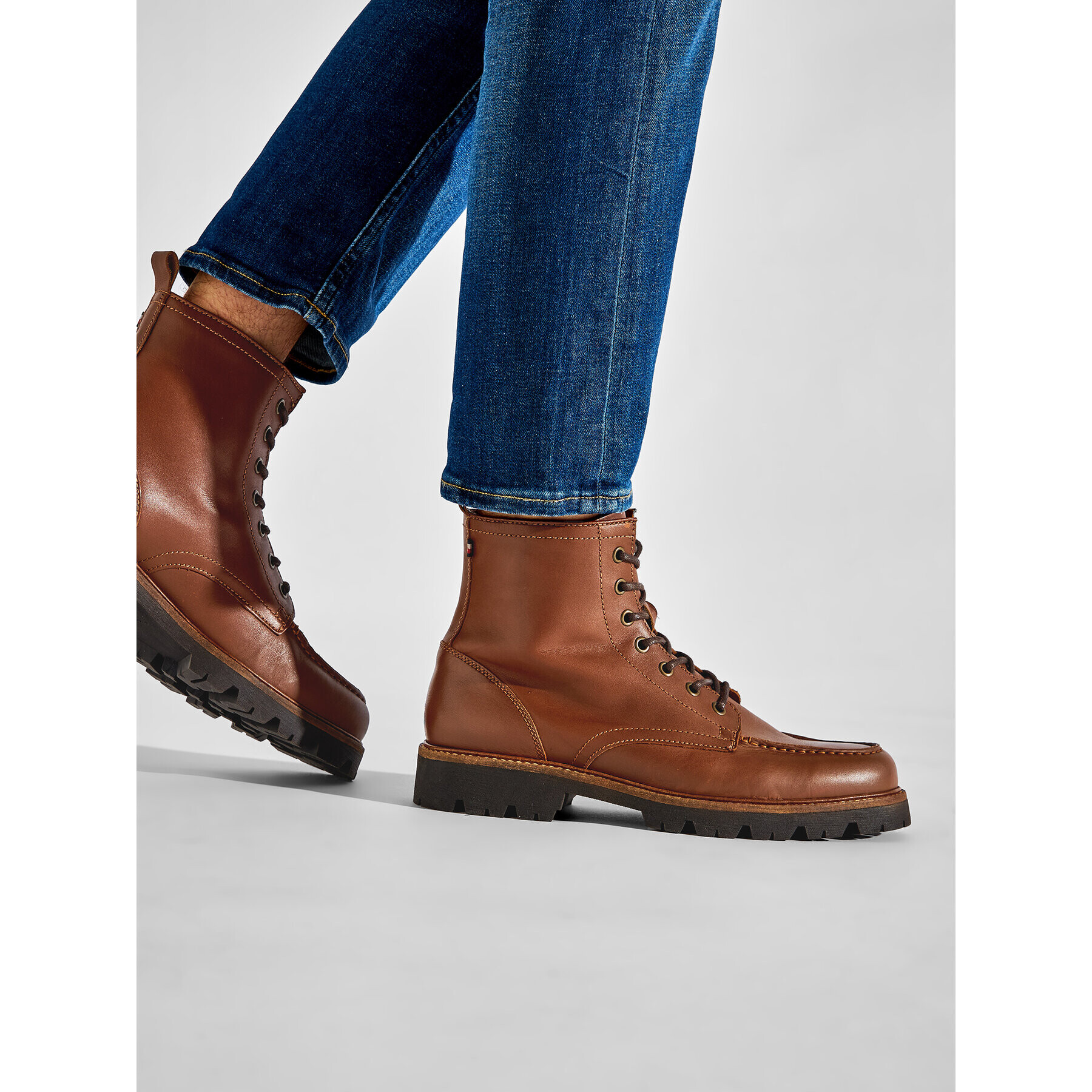 Tommy Hilfiger Kozačky Moc Toe Leather Boot FM0FM04208 Hnědá - Pepit.cz