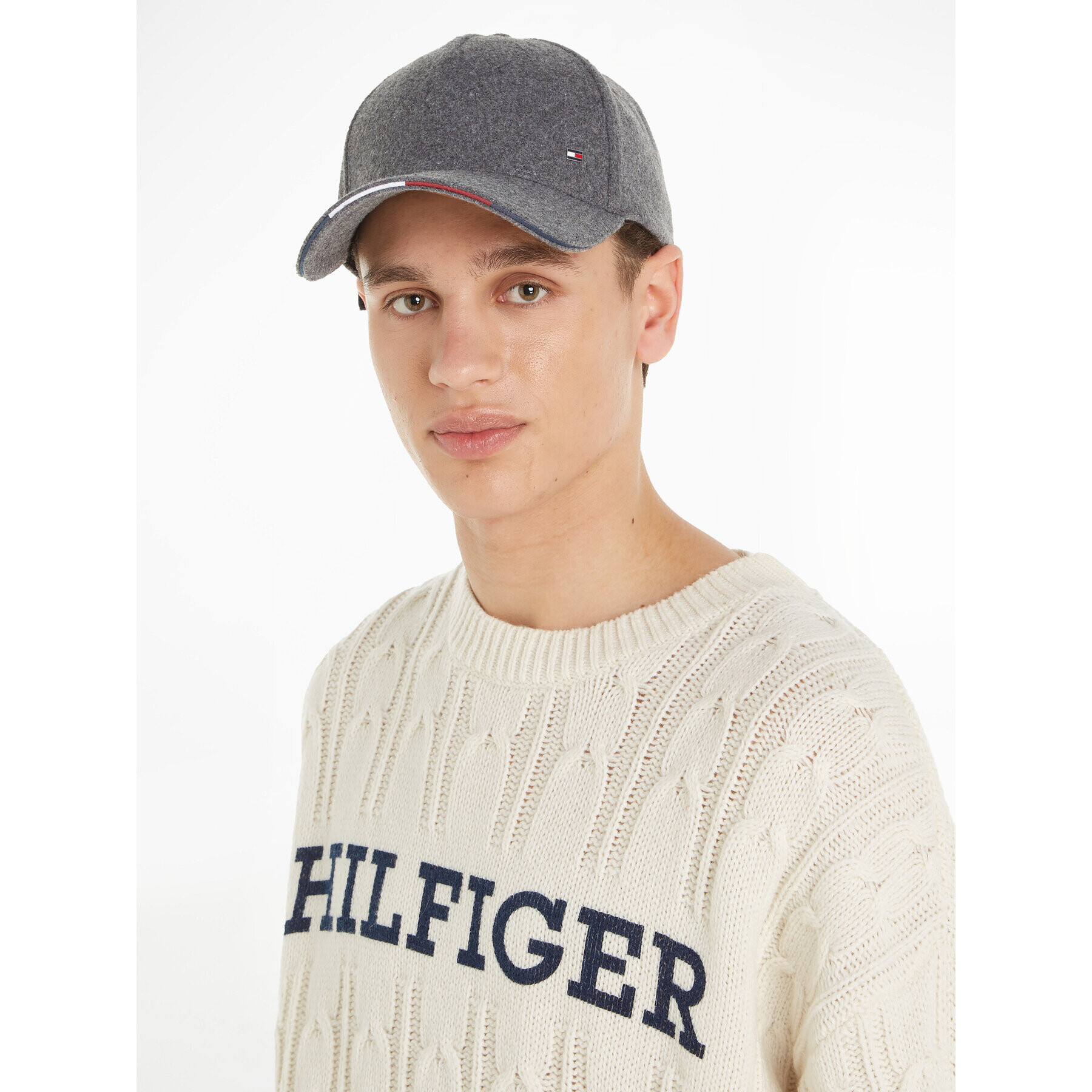 Tommy Hilfiger Kšiltovka Elevated Corporate Cap AM0AM11485 Šedá - Pepit.cz