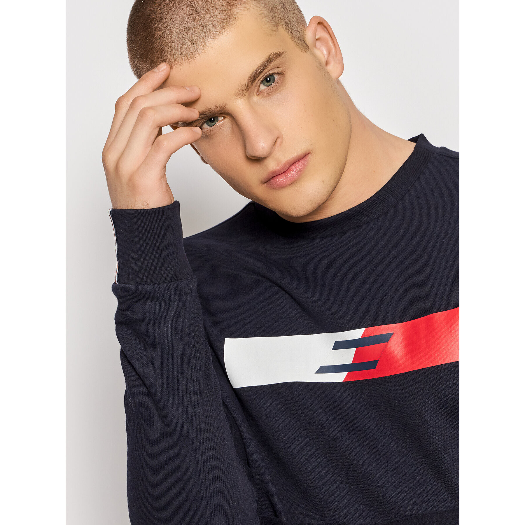 Tommy Hilfiger Mikina Graphic Crew MW0MW19762 Tmavomodrá Regular Fit - Pepit.cz