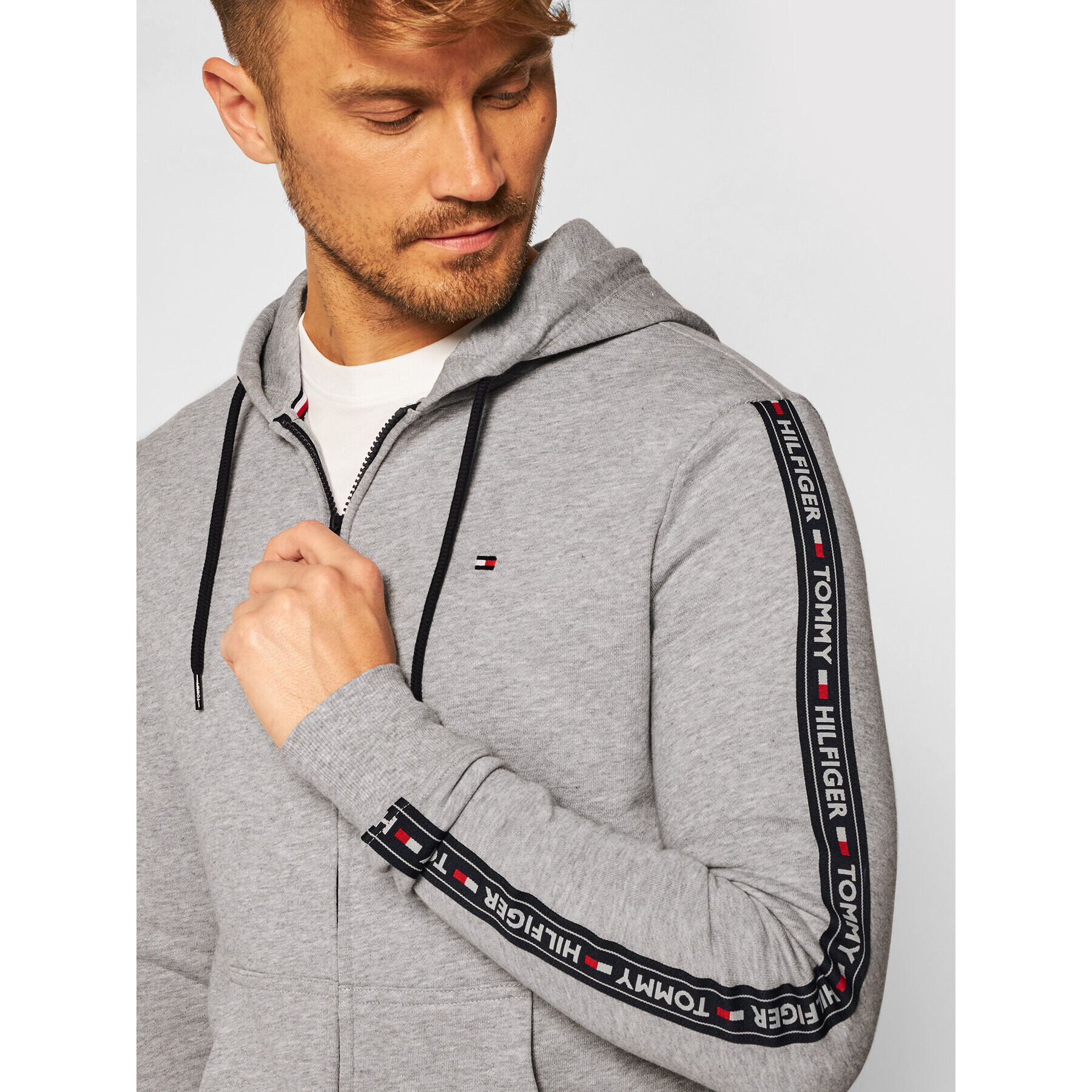 Tommy Hilfiger Mikina Logo UM0UM00708 Šedá Regular Fit - Pepit.cz