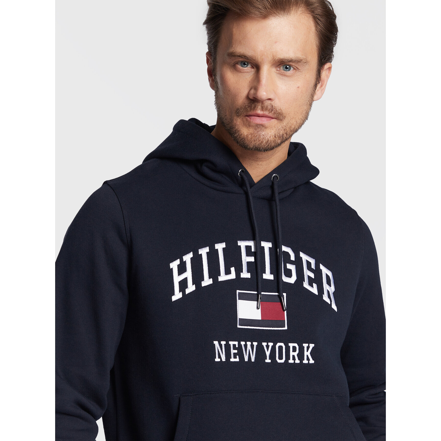 Tommy Hilfiger Mikina Modern Varsity MW0MW28173 Tmavomodrá Regular Fit - Pepit.cz