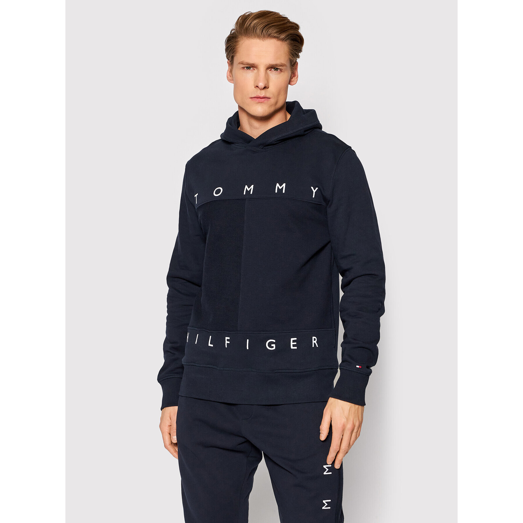 Tommy Hilfiger Mikina Mono Design MW0MW22153 Tmavomodrá Regular Fit - Pepit.cz