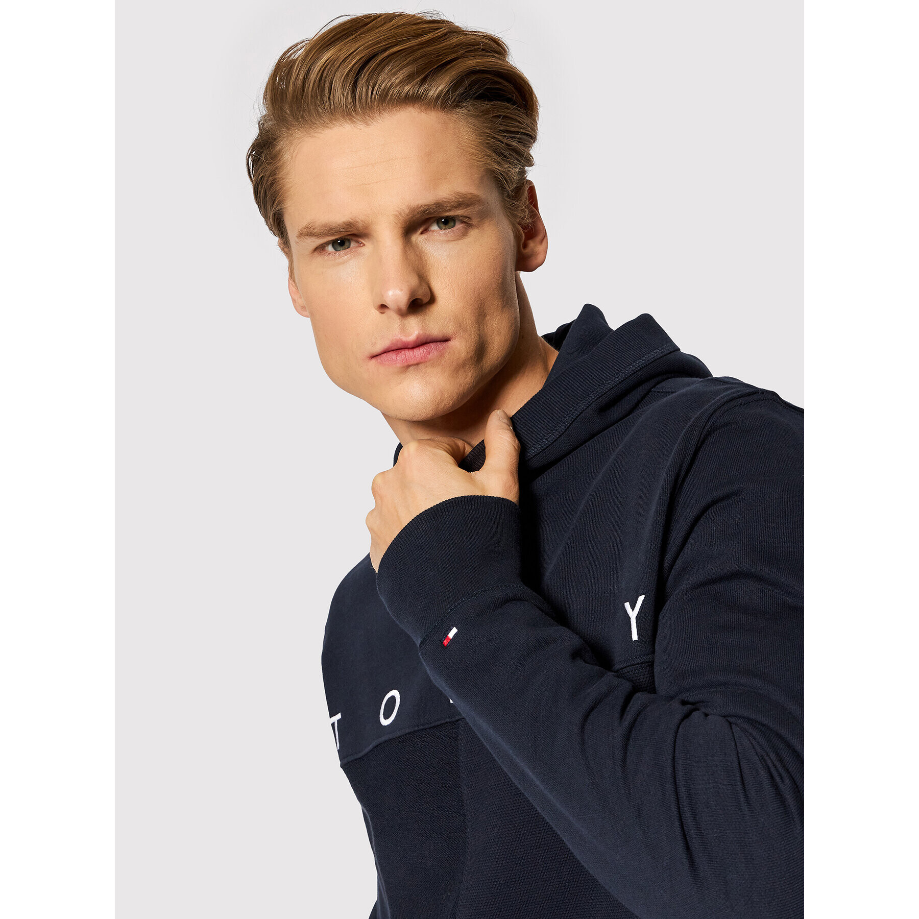 Tommy Hilfiger Mikina Mono Design MW0MW22153 Tmavomodrá Regular Fit - Pepit.cz