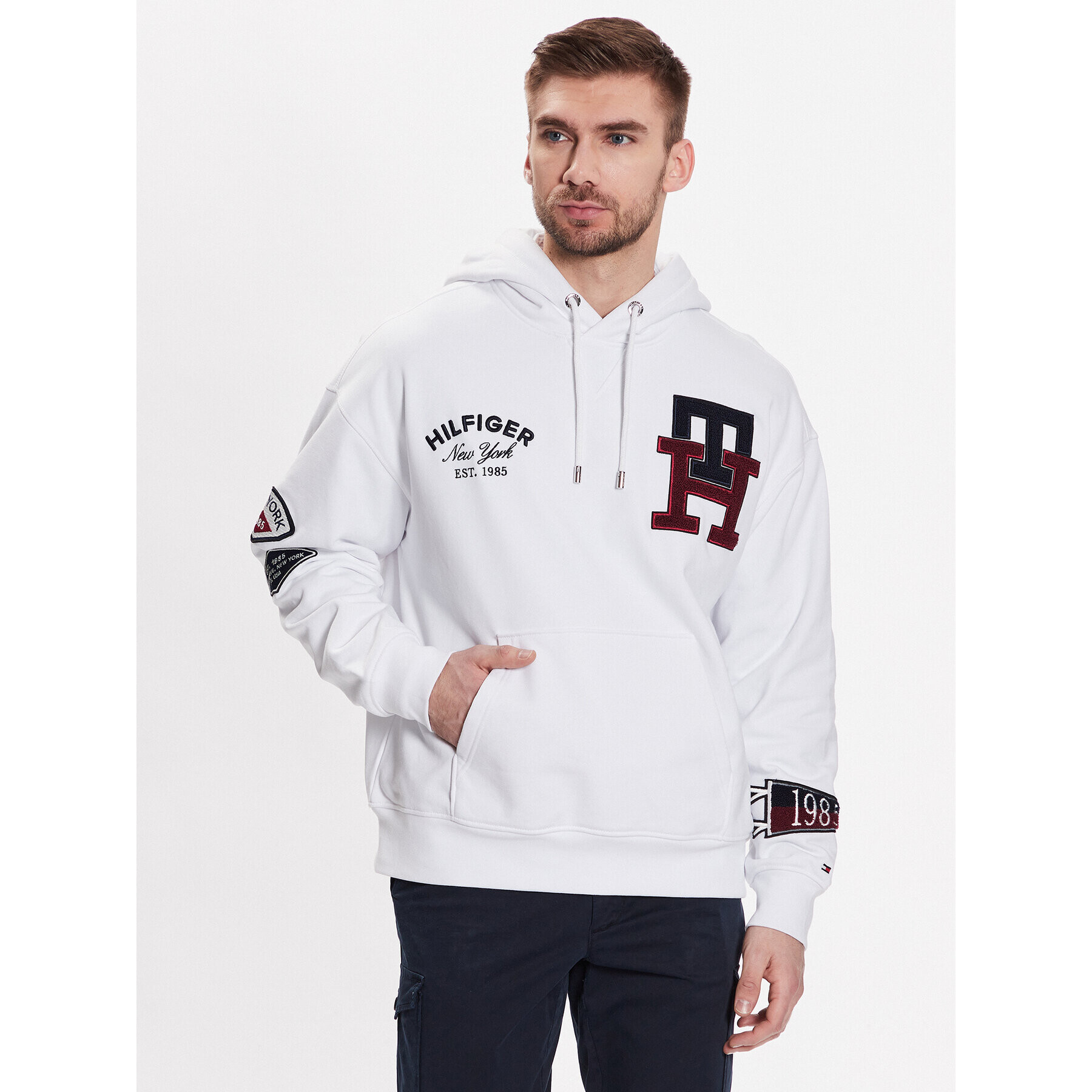 Tommy Hilfiger Mikina Multi Badge Icon MW0MW30029 Bílá Regular Fit - Pepit.cz