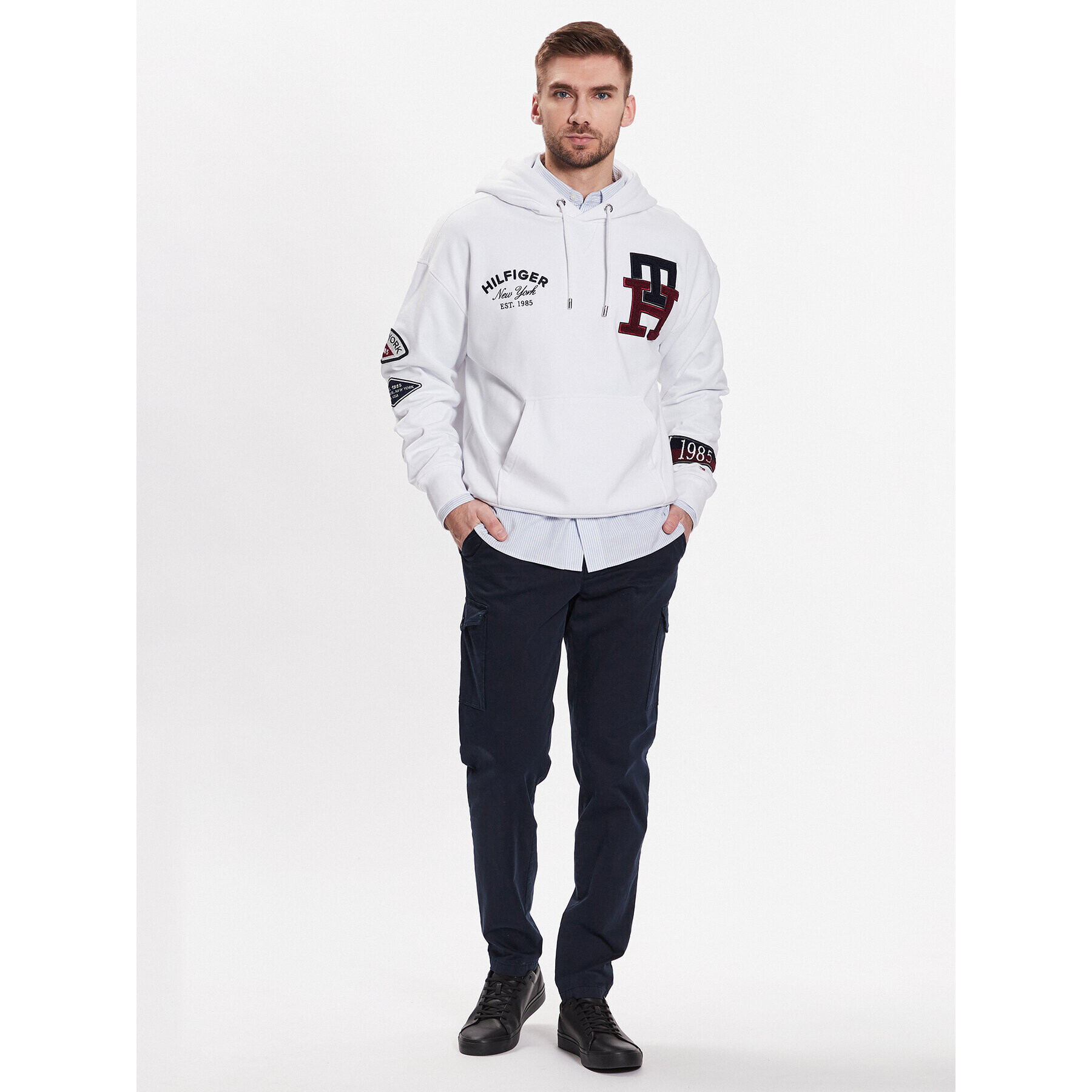 Tommy Hilfiger Mikina Multi Badge Icon MW0MW30029 Bílá Regular Fit - Pepit.cz