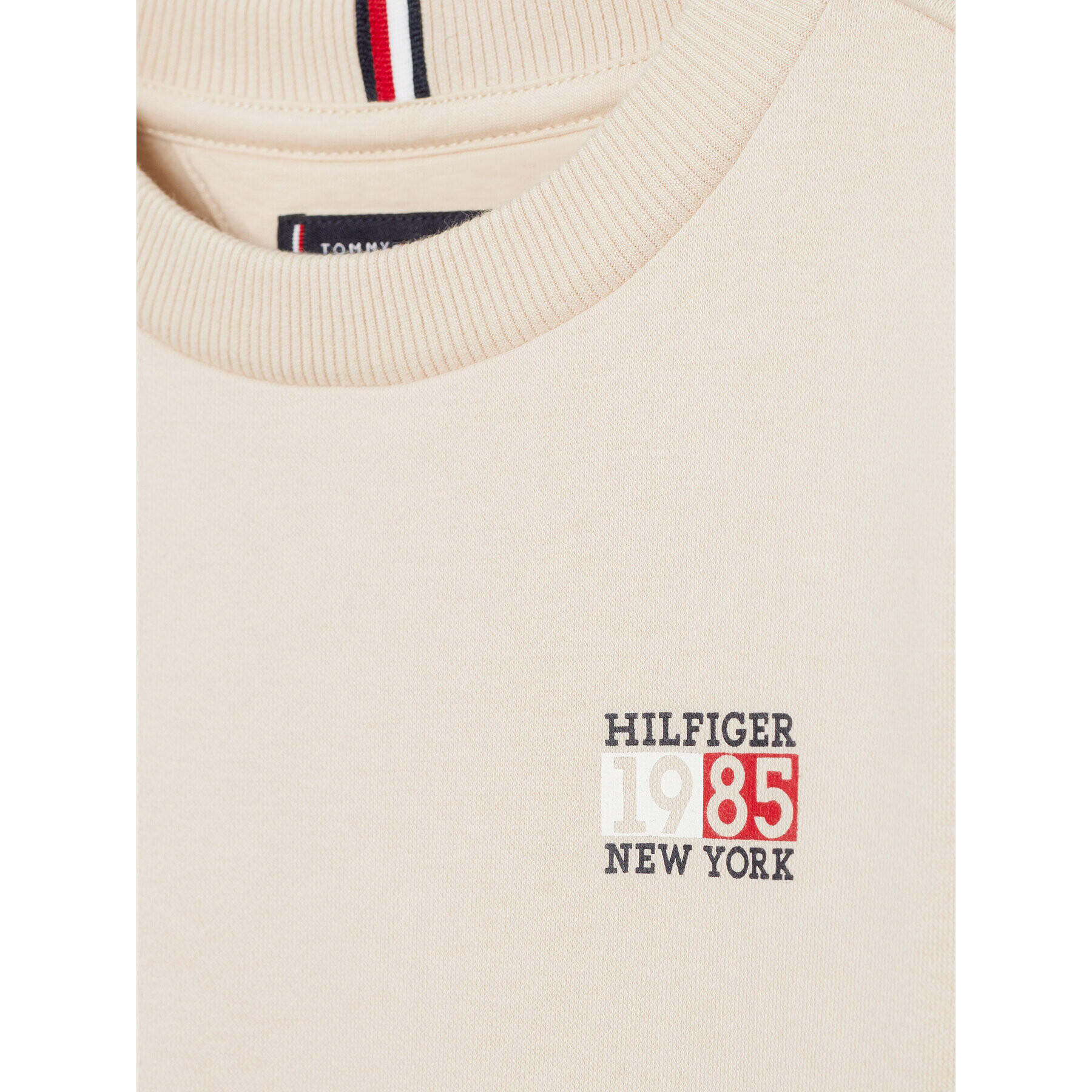 Tommy Hilfiger Mikina New York Flag KB0KB08628 M Béžová Regular Fit - Pepit.cz