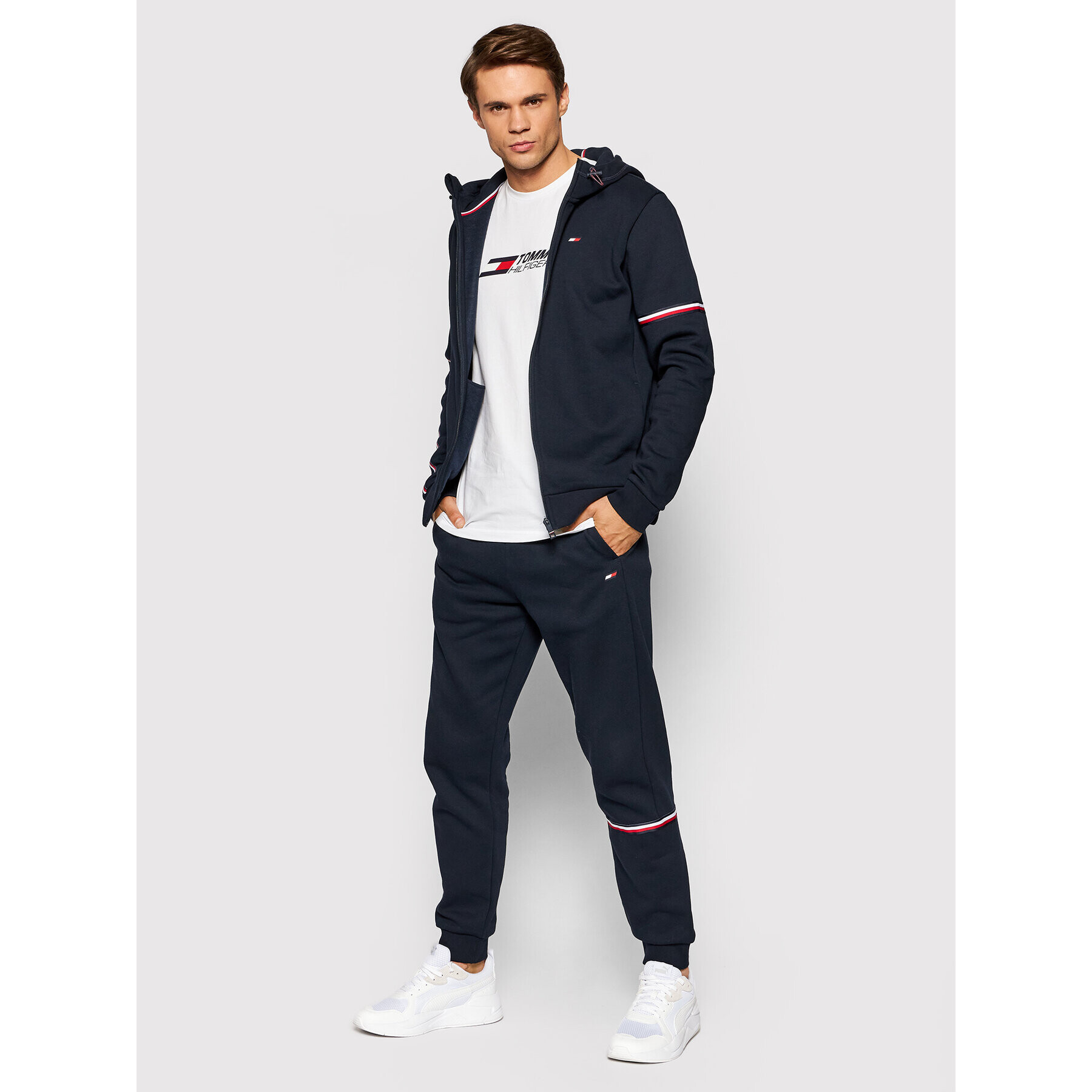 Tommy Hilfiger Mikina Tape Seasonal MW0MW19768 Tmavomodrá Regular Fit - Pepit.cz