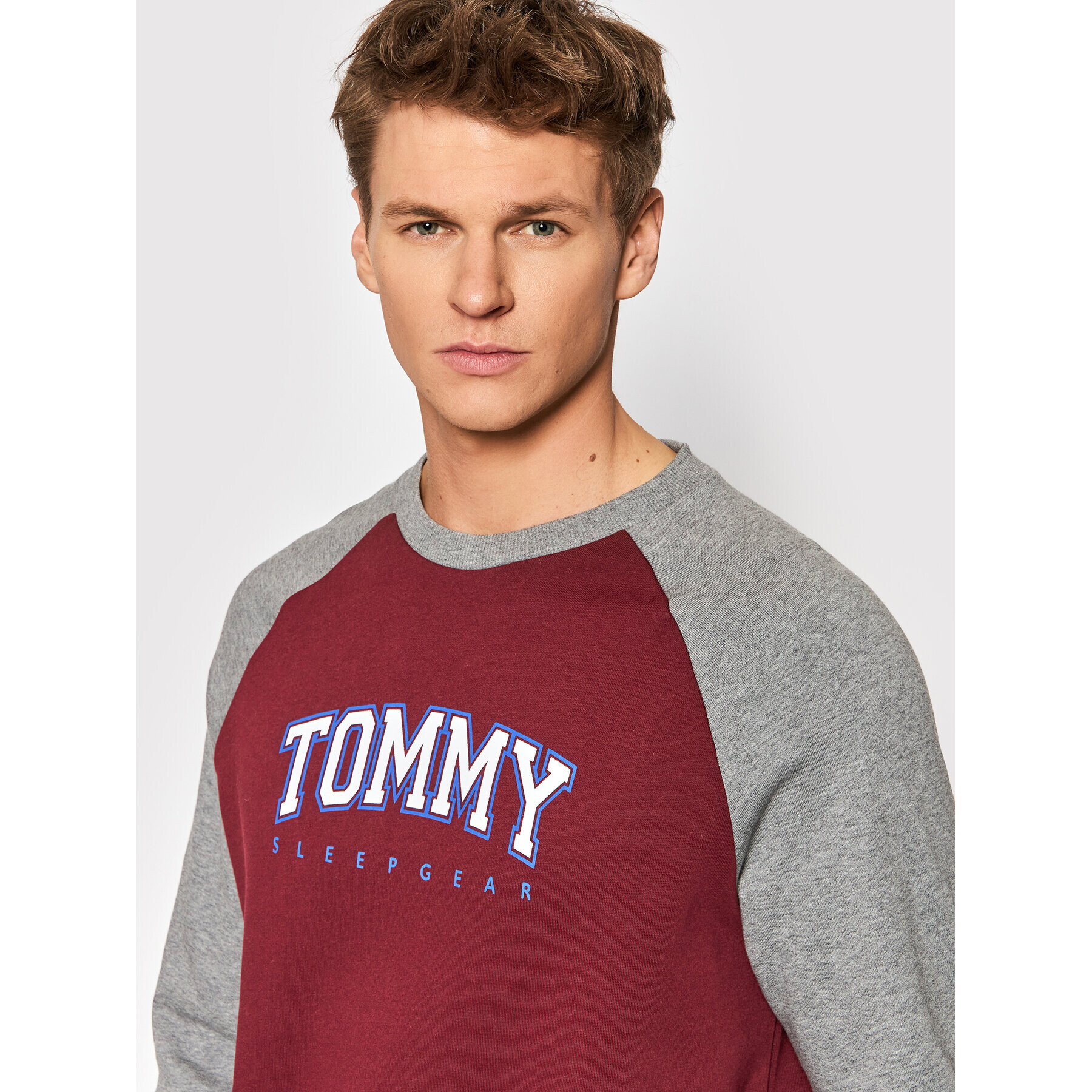 Tommy Hilfiger Mikina Track UM0UM02365 Bordó Regular Fit - Pepit.cz