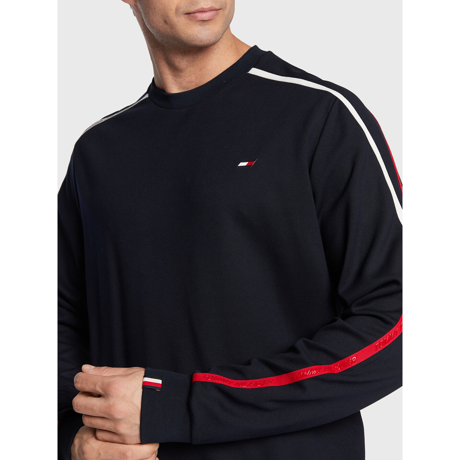 Tommy Hilfiger Mikina Trim MW0MW27552 Tmavomodrá Relaxed Fit - Pepit.cz