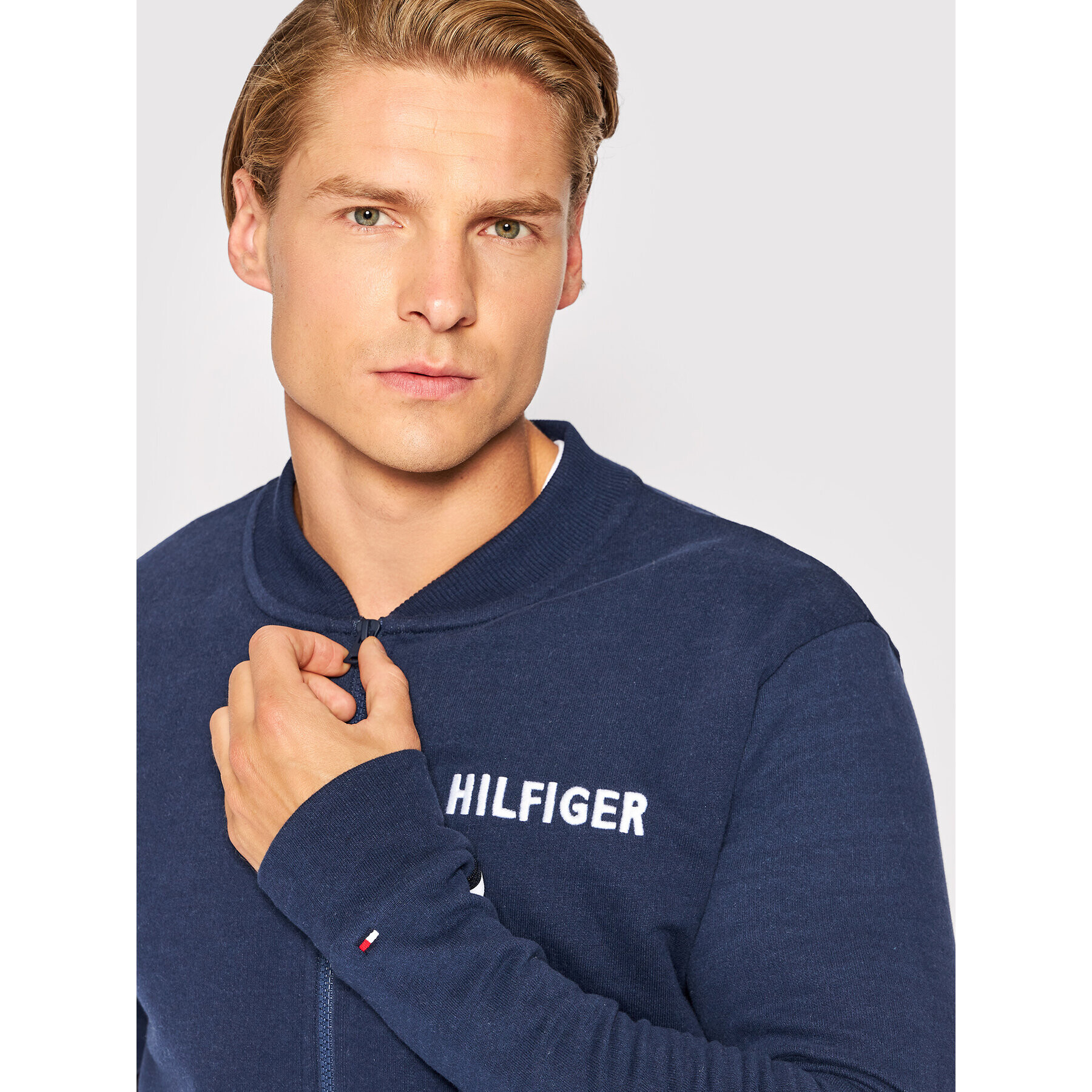 Tommy Hilfiger Mikina UM0UM02443 Tmavomodrá Regular Fit - Pepit.cz