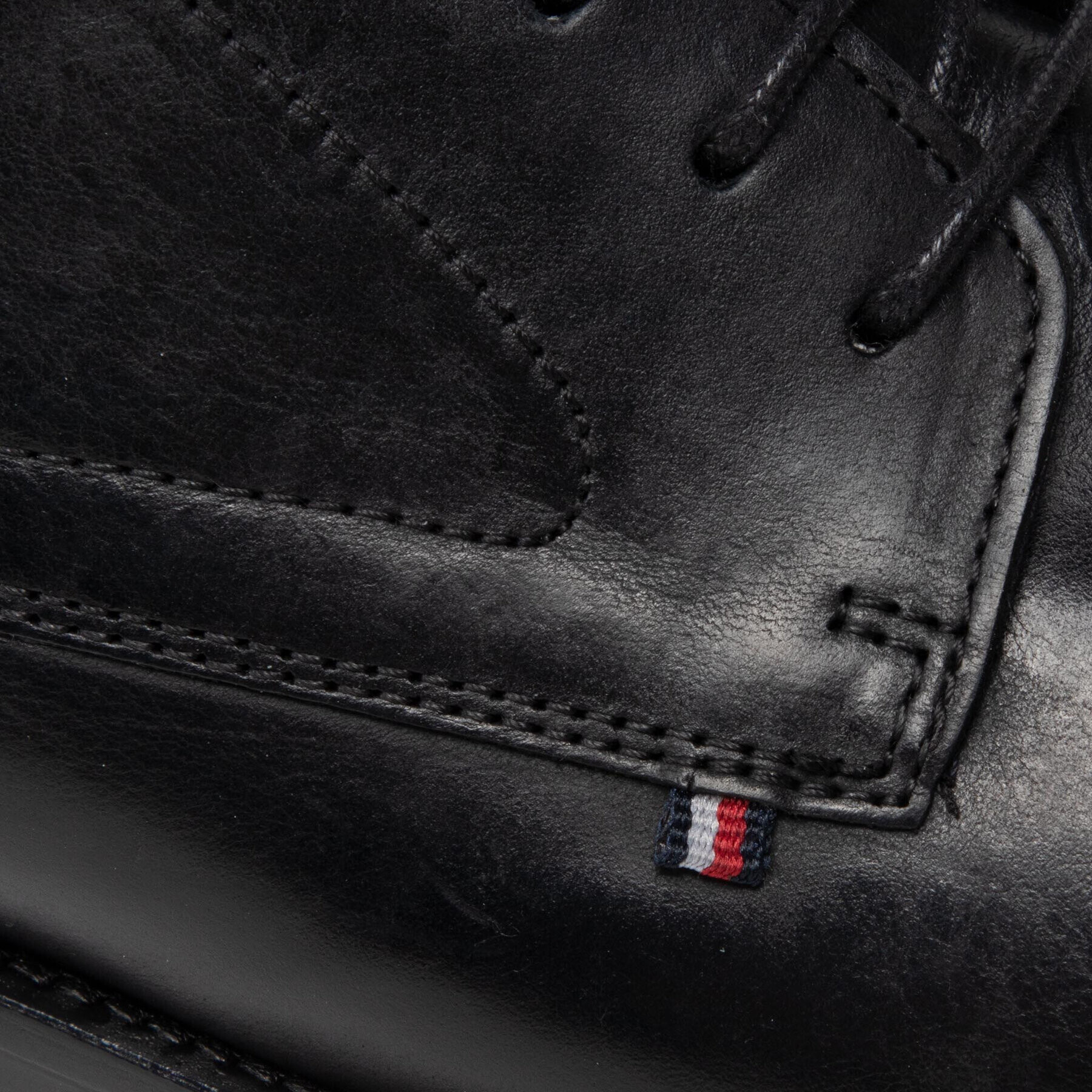 Tommy Hilfiger Polobotky Signature Hilfiger Leather Shoe FM0FM03929 Černá - Pepit.cz