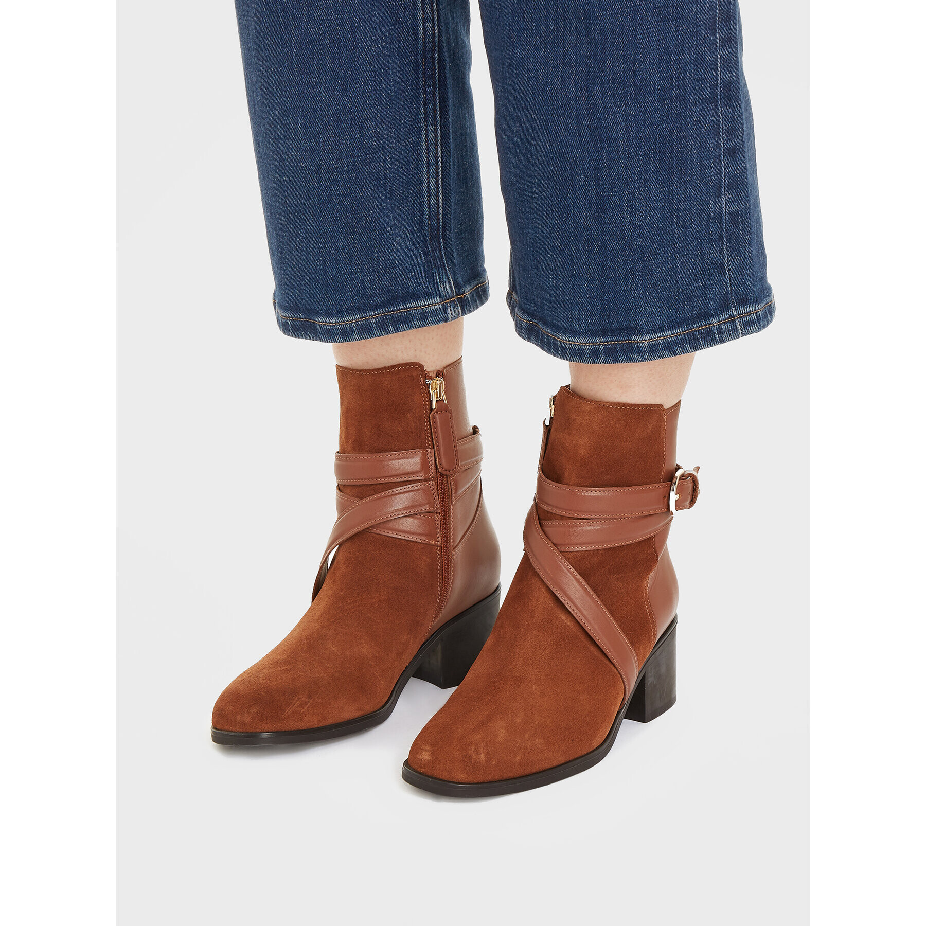 Tommy Hilfiger Polokozačky Elevated Essential Midheel Boot FW0FW07515 Hnědá - Pepit.cz