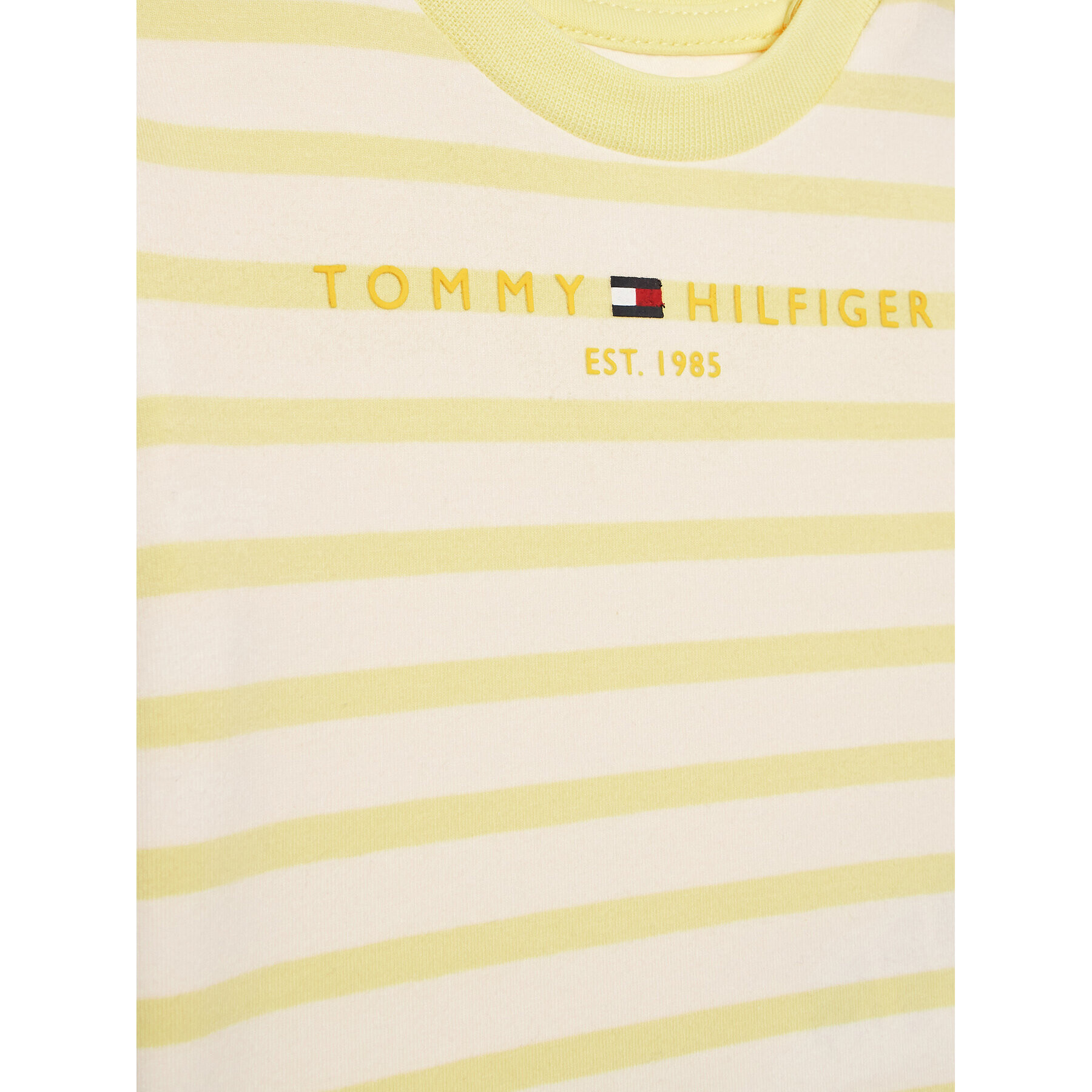 Tommy Hilfiger Sada tričko a sportovní šortky KN0KN01596 Žlutá Regular Fit - Pepit.cz