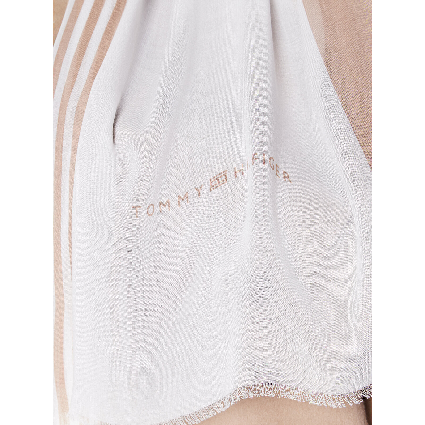 Tommy Hilfiger Šál Essential Flag AW0AW14539 Béžová - Pepit.cz